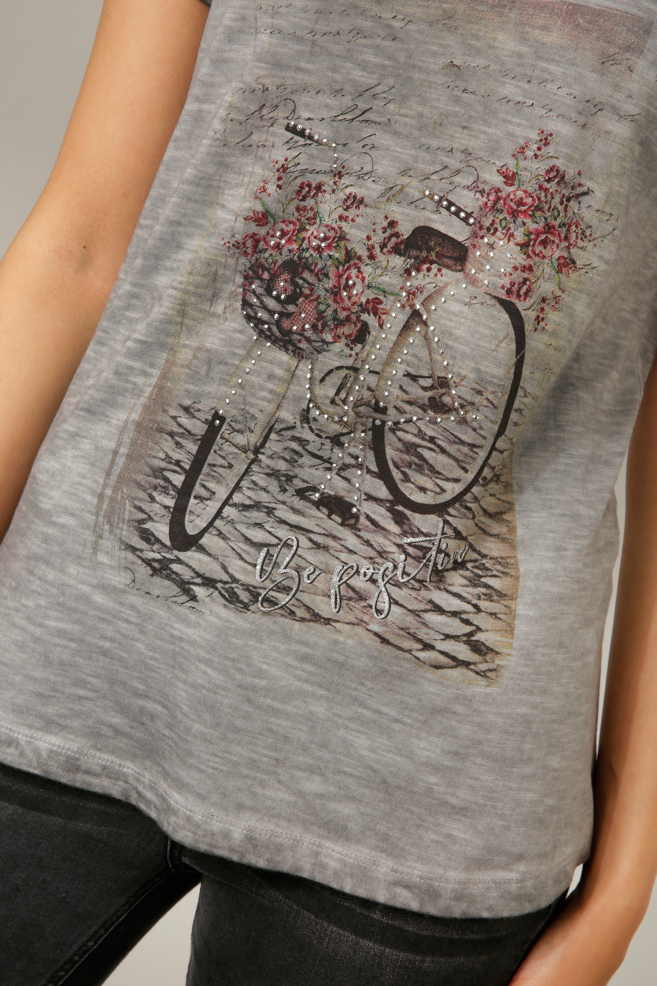 Aniston CASUAL T-Shirt, mit Glitzersteinchen verzierter Frontdruck
