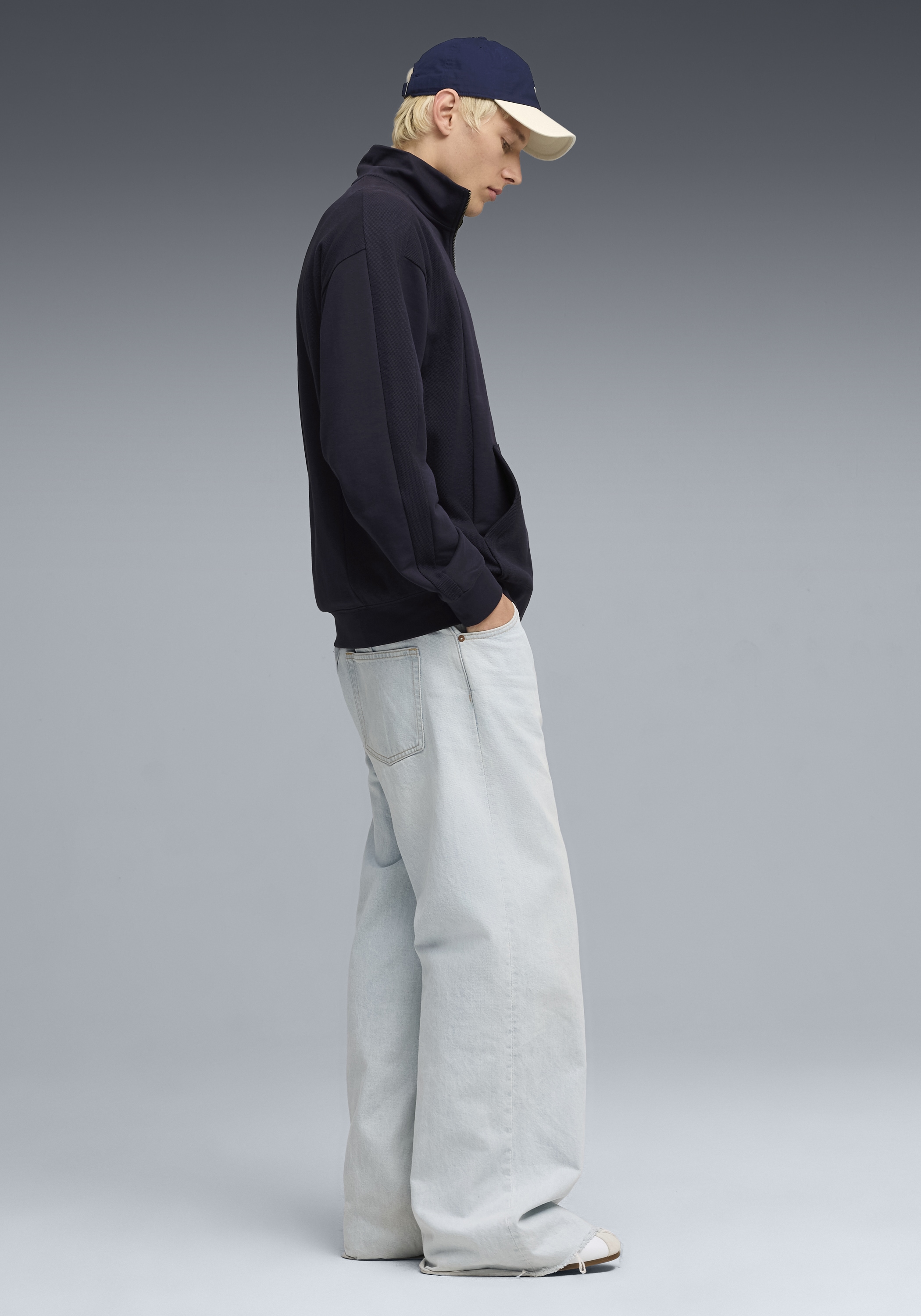 PUMA Sweatjacke »CLASS RELAXED PINNACLE TRACK JACKET TR« normale Kragenform, für vielseitige Aktivitäten und Freizeit