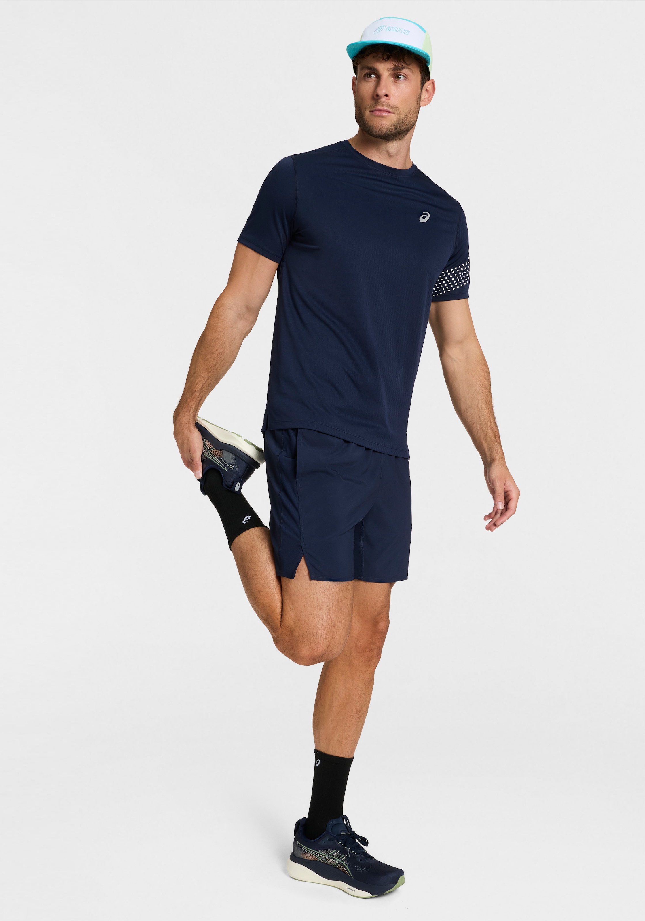 Asics Short de course »ASICS CORE 7IN SHORT«  Séchage rapide, respirant, réfléchissant