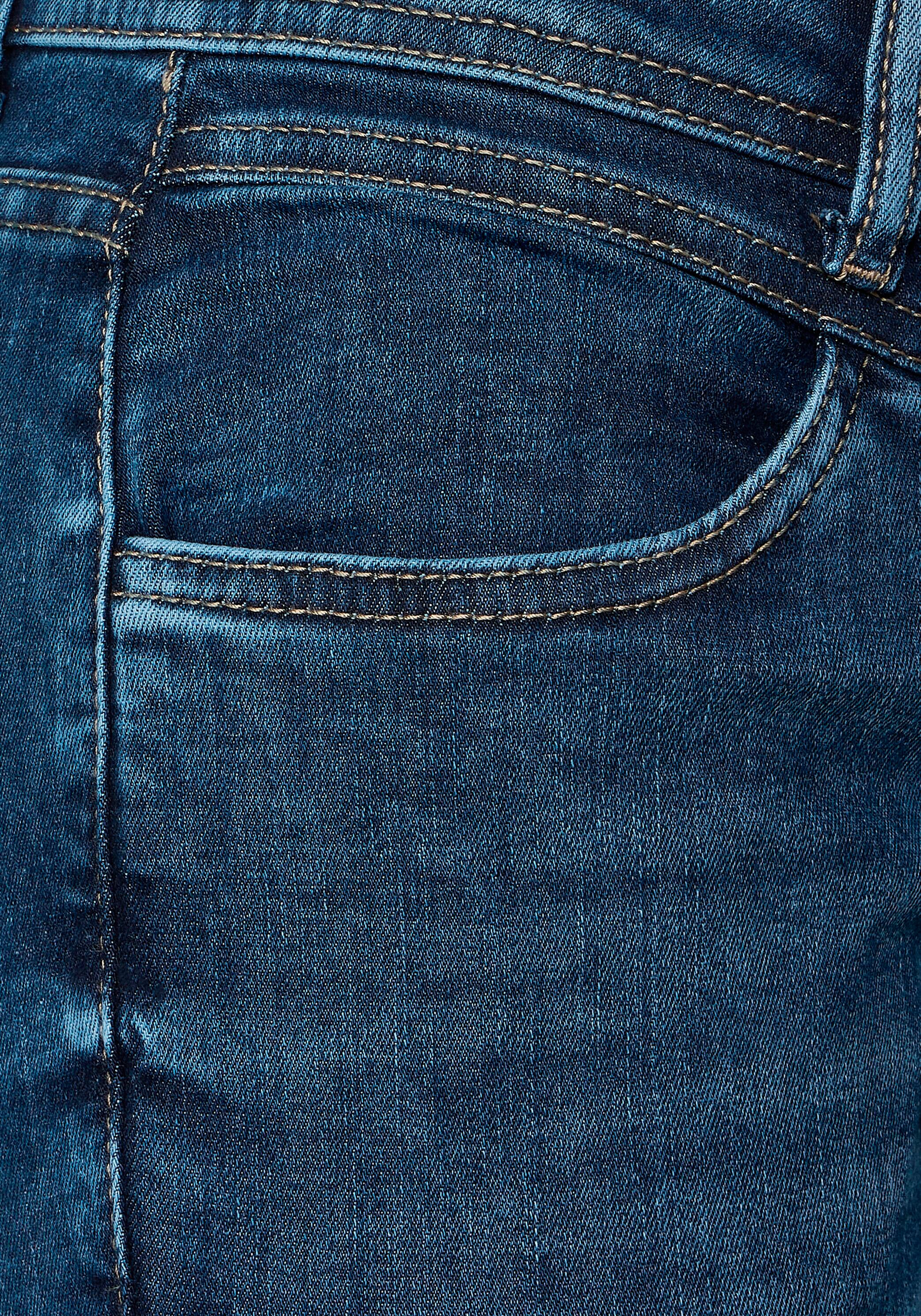 STREET Slim-fit-Jeans, im ♕ kaufen versandkostenfrei 4-Pocket-Style ONE