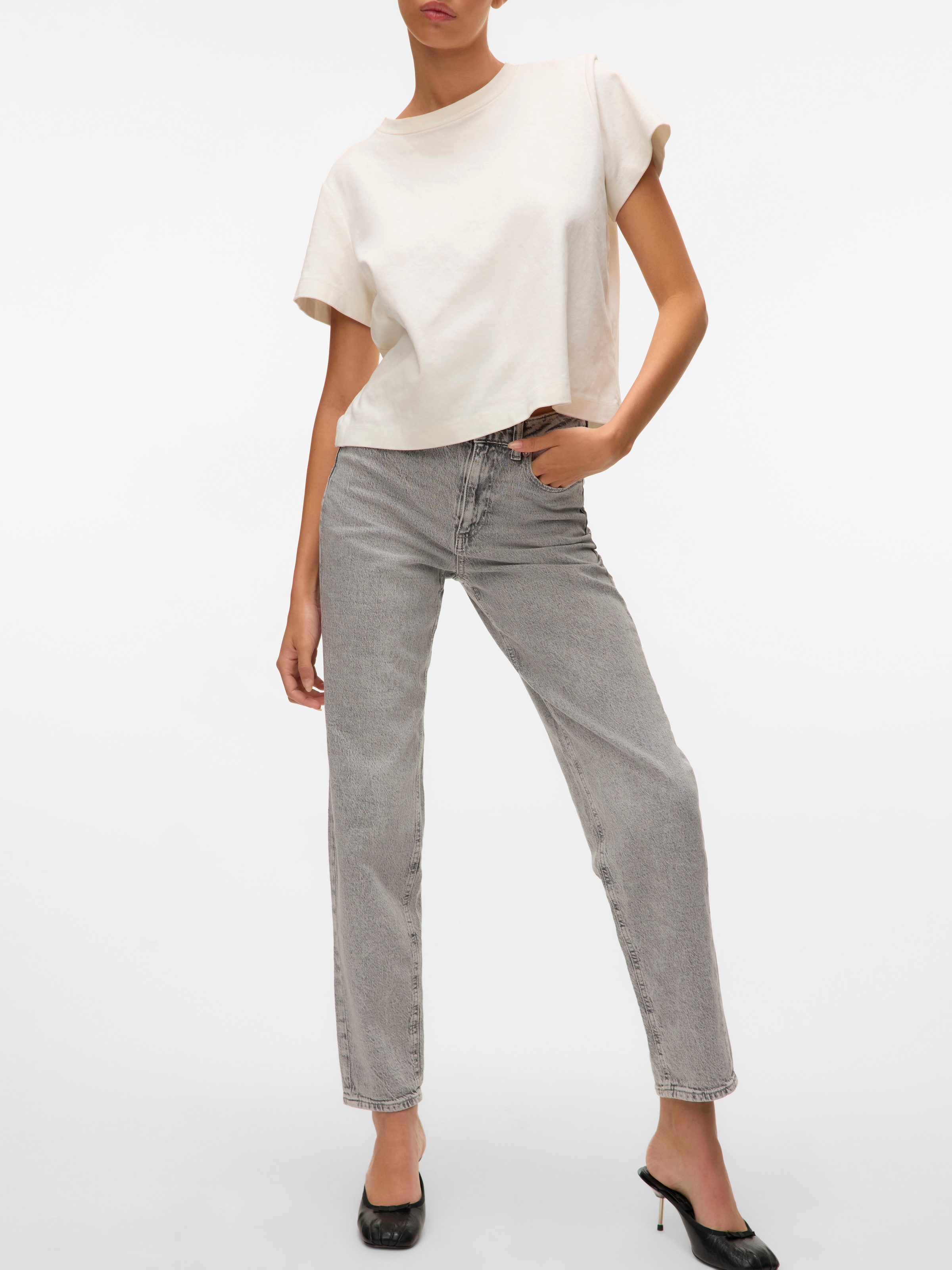Vero Moda Mom-Jeans »VMTESSA HR MOM JEANS RA207 GA NOOS« Straight Fit Form mit High Waist Bund