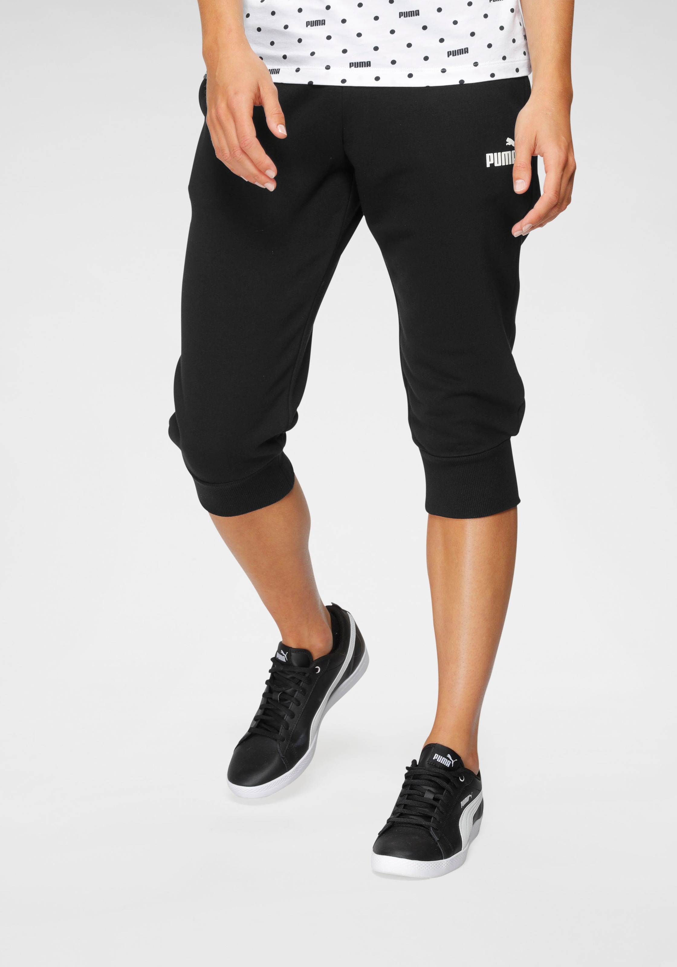 Image of PUMA Caprihose »ESS CAPRI SWEATPANTS« bei Ackermann Versand Schweiz