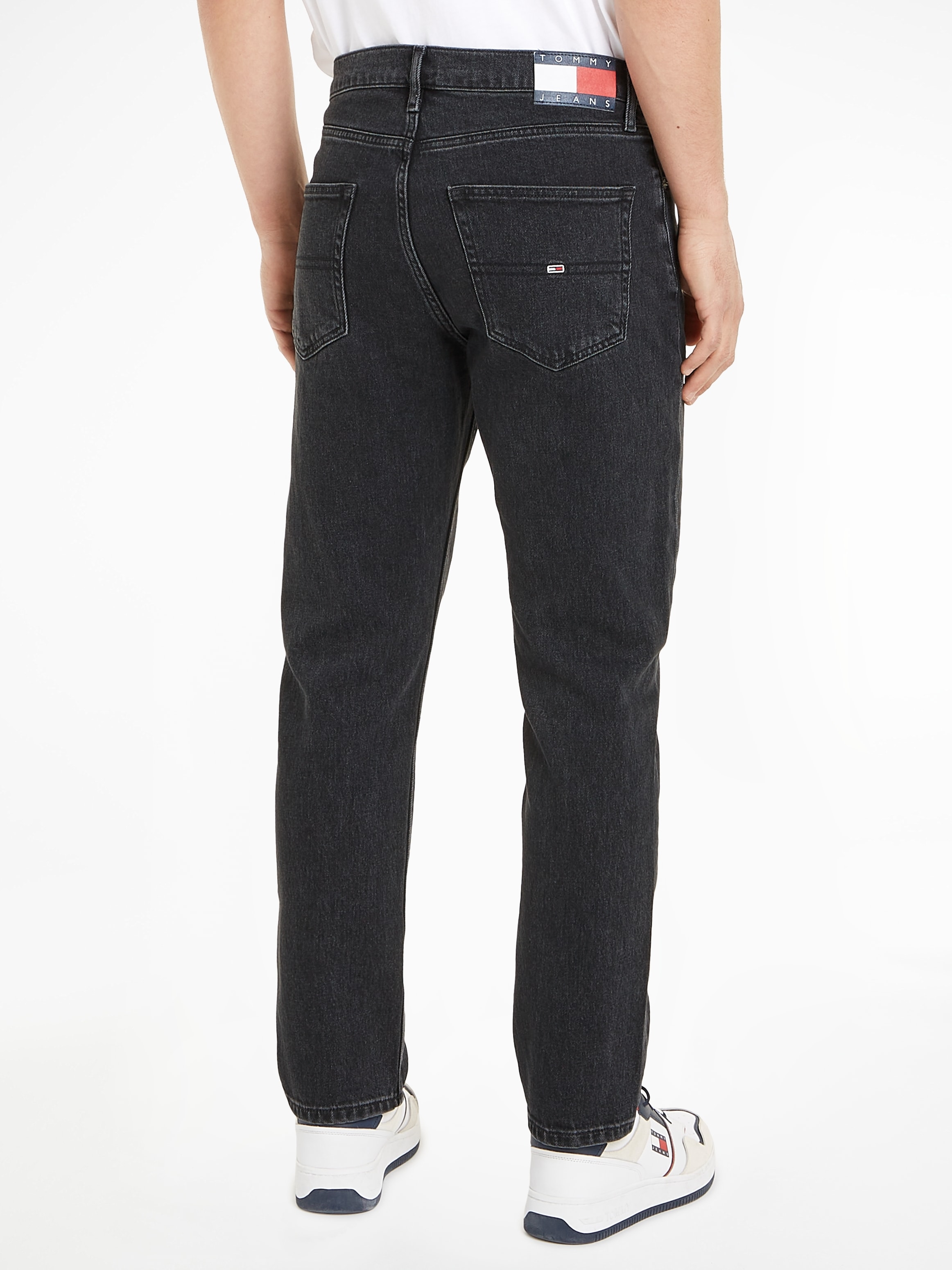 Tommy Jeans Dad-Jeans »DAD JEAN RGLR«, im 5-Pocket-Style