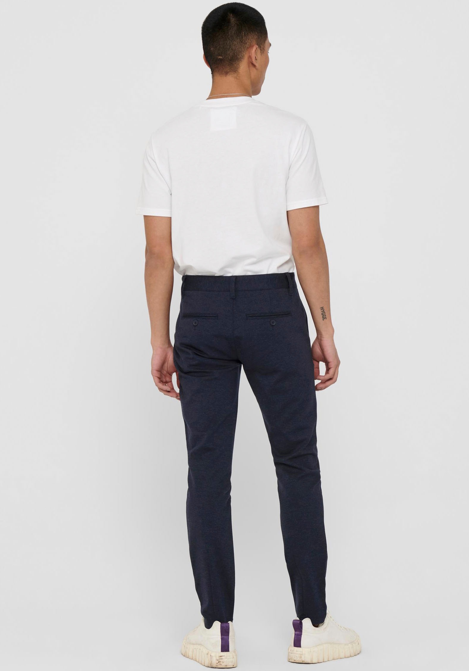 ONLY & SONS Chinohose, mit geschlossenen Gesässtaschen