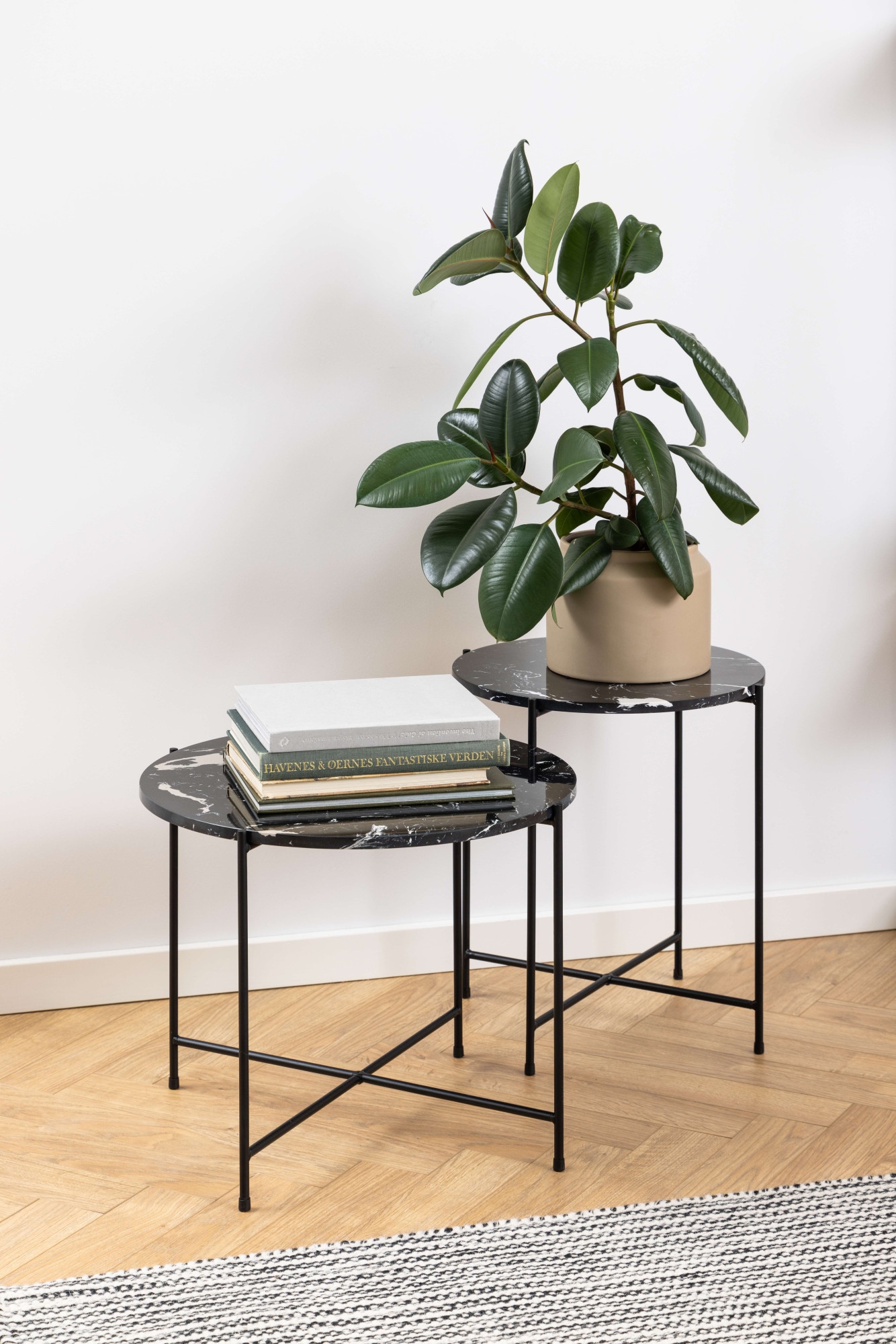 ACTONA GROUP Table d'appoint »Avila« Table d'angle ronde, plateau en pierre de marbre, P: 52 cm