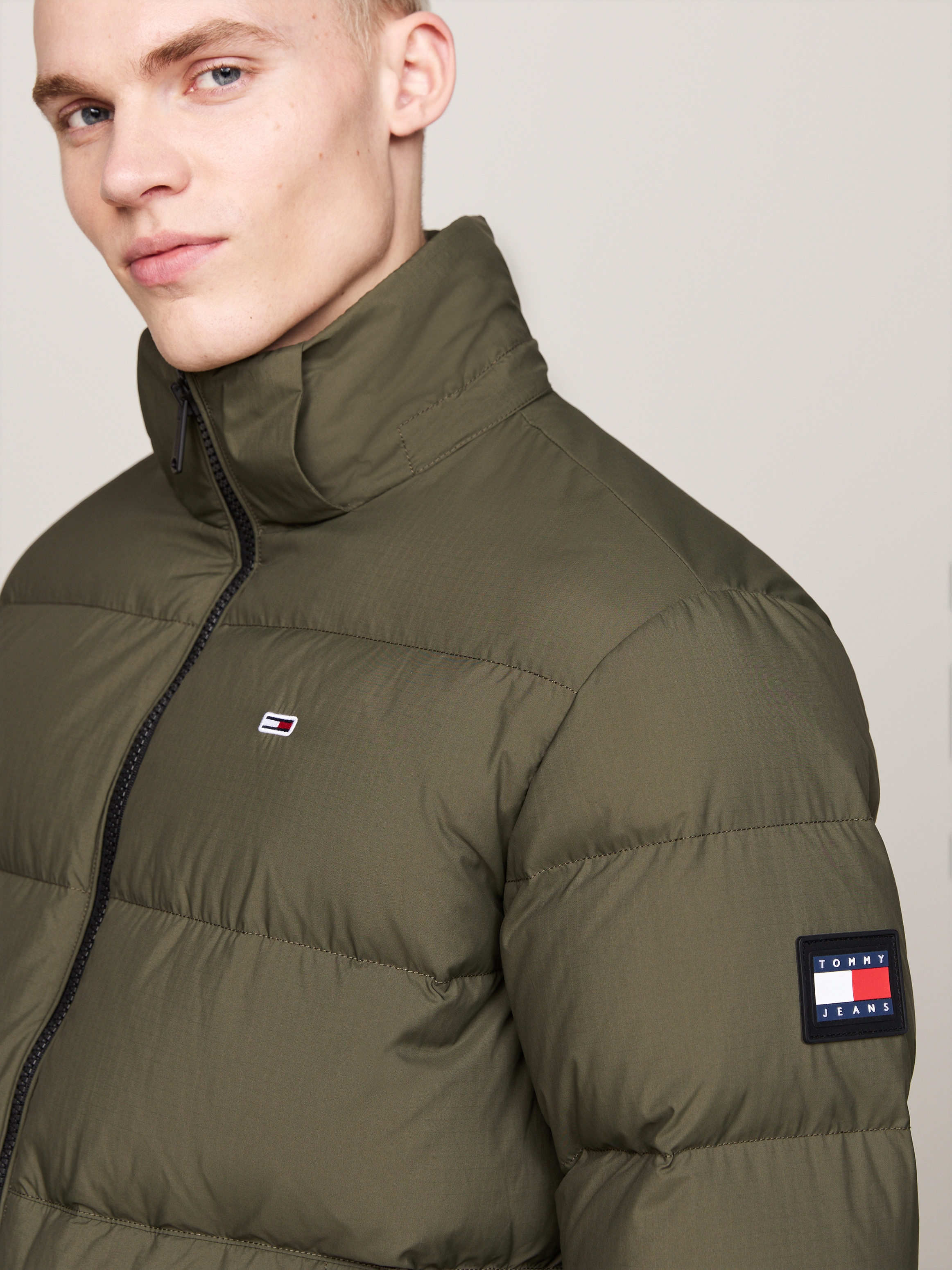 Tommy Jeans Plus Steppjacke »TJM ESSENTIAL DOWN JACKET EXT«, mit Kapuze, Grosse Grössen