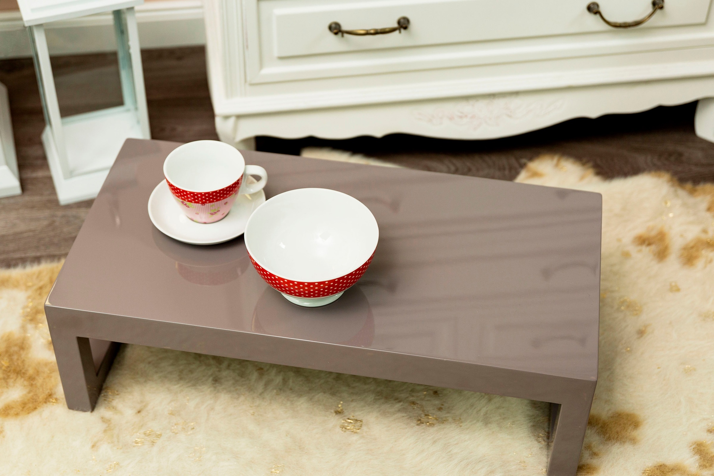 Image of Myflair Möbel & Accessoires Tablett »Sokrates, grau«, mit praktischen Abstellkufen bei Ackermann Versand Schweiz