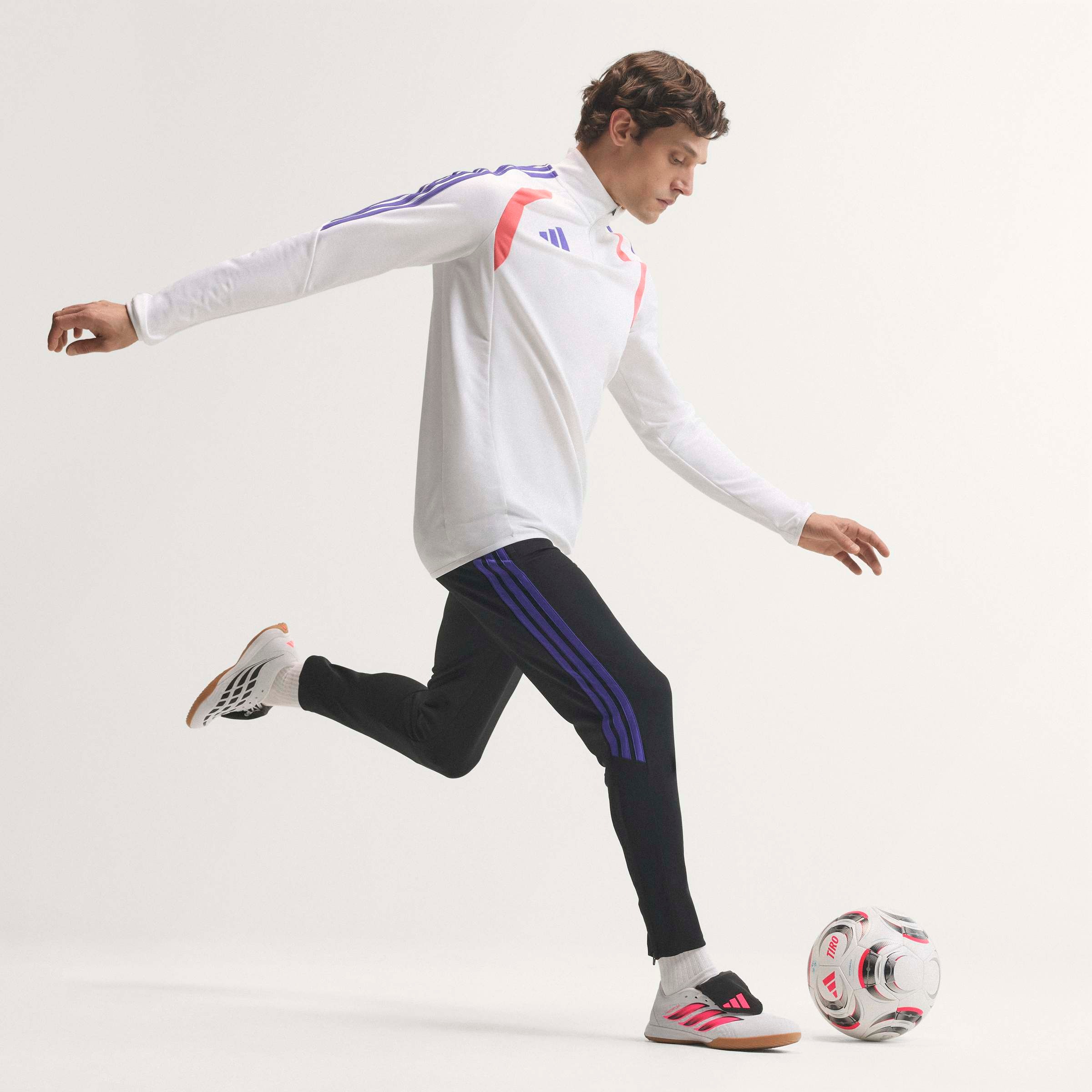 adidas Performance Fussballschuh »PREDATOR LEAGUE , HALLE, UMSCHLAGBARE ZUNGE«  für Hallenboden