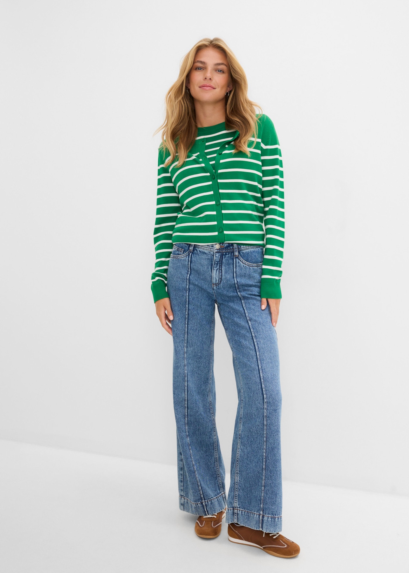 bonprix Jeans large coupe jambes larges, coupe ample, taille moyenne, en coton, style décontracté