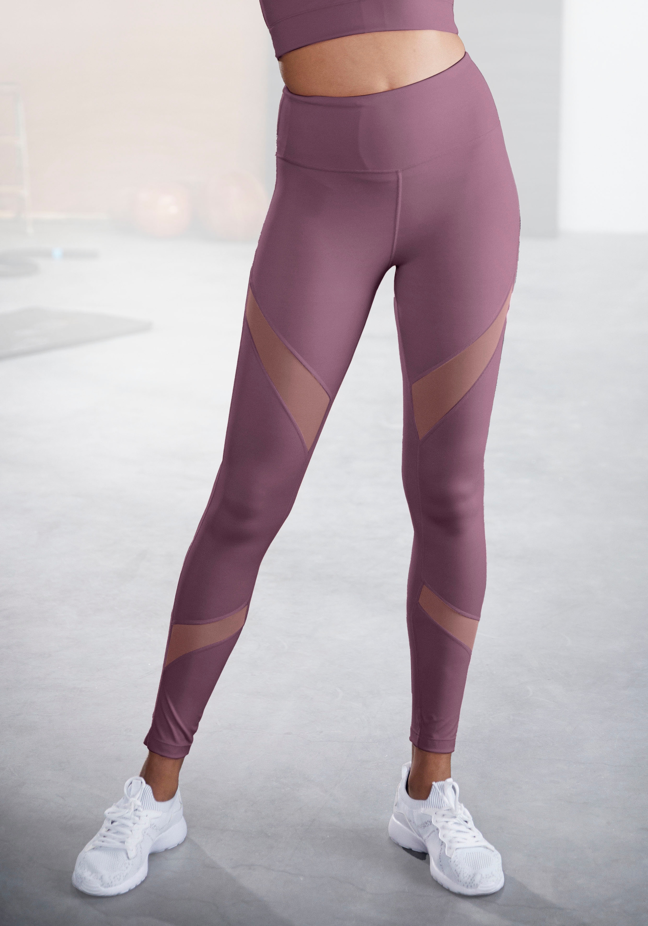 LASCANA ACTIVE Funktionsleggings, mit kleiner Raffung, Loungewear