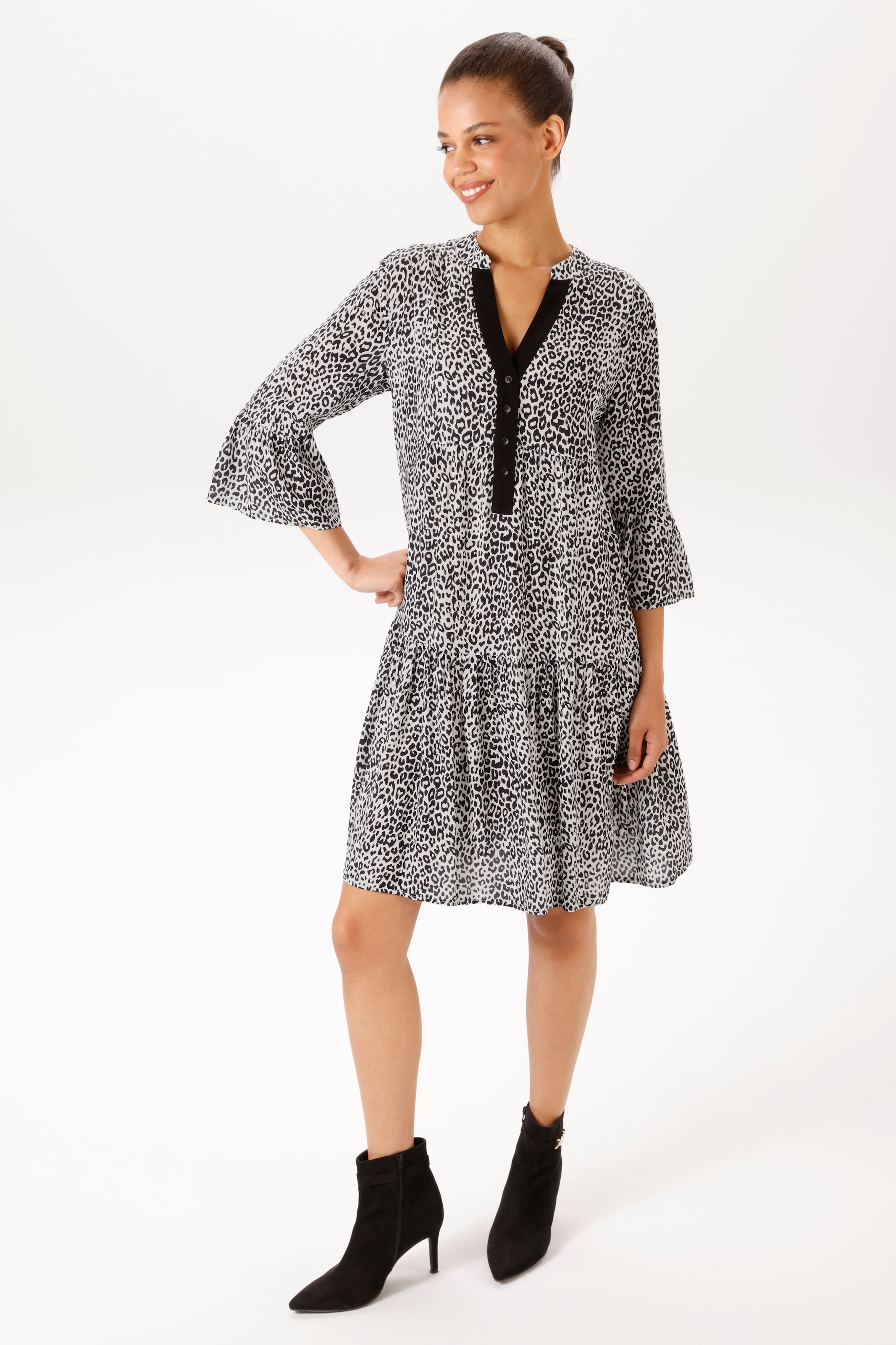 Aniston CASUAL Tunikakleid mit trendigem Leo-Print - NEUE KOLLEKTION