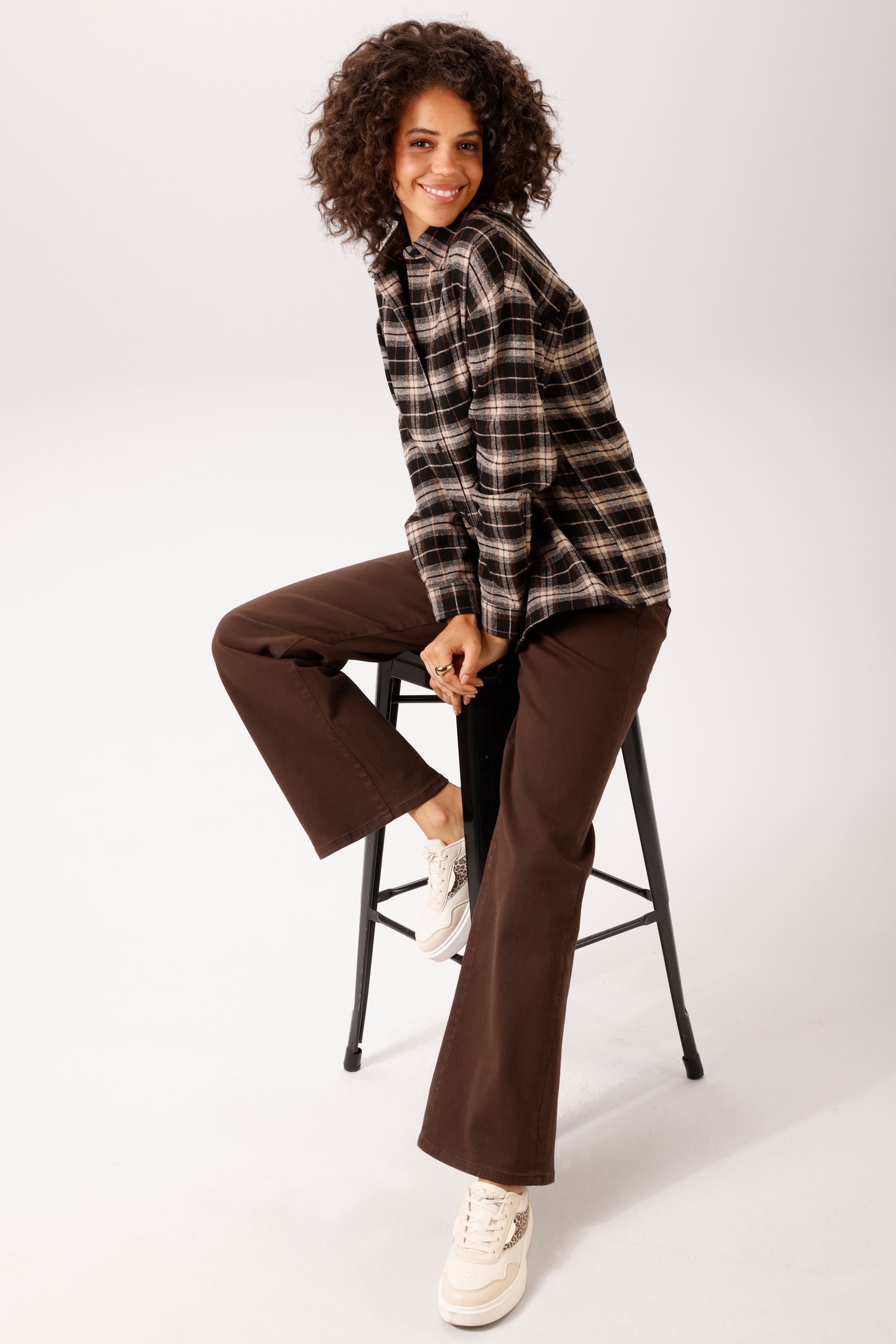 Aniston CASUAL Blouse chemise dans un motif carreaux tendance - NOUVELLE COLLECTION