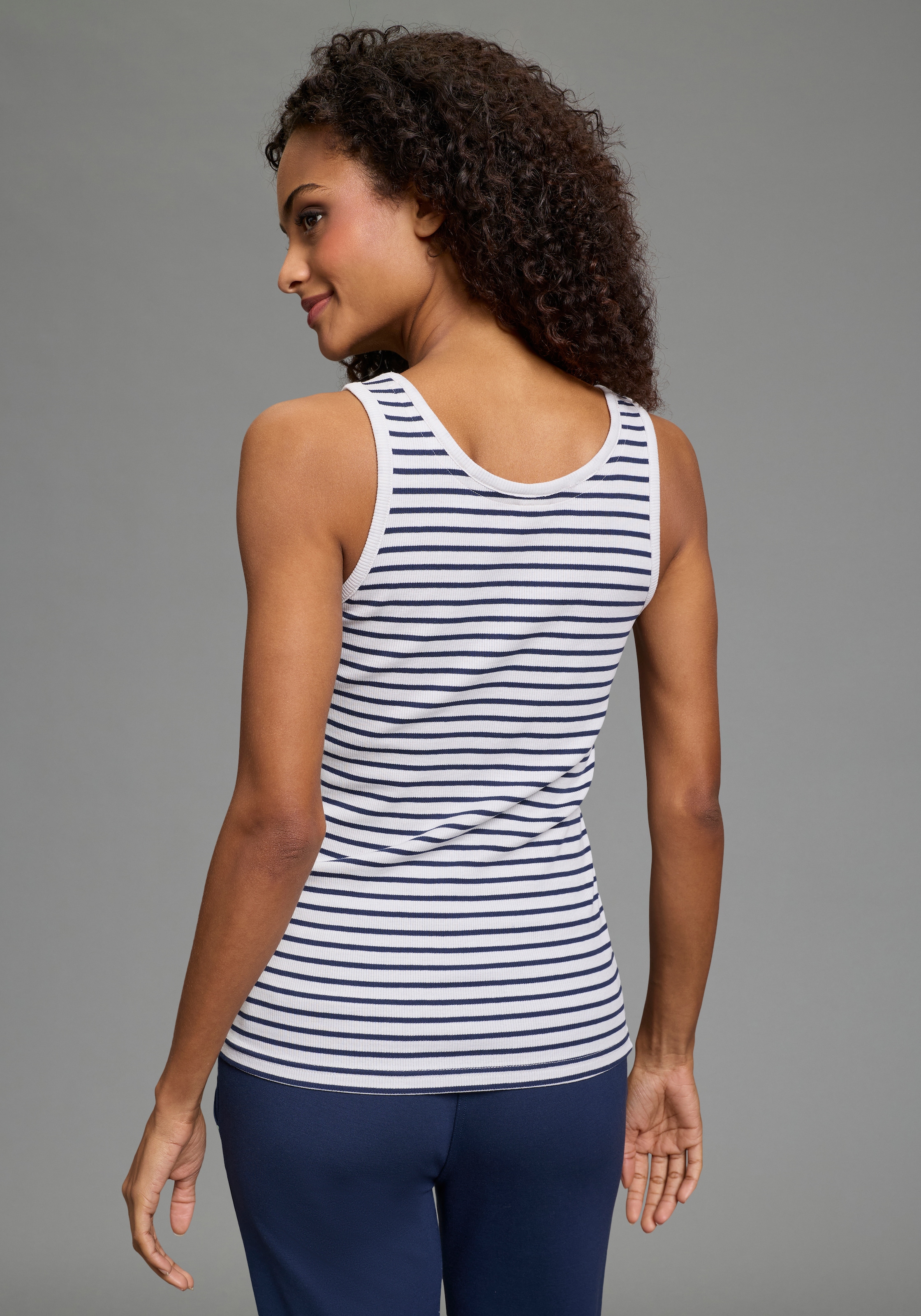 KangaROOS Trägertop hüftlang, figurbetonte Passform, aus Baumwolle und Elasthan