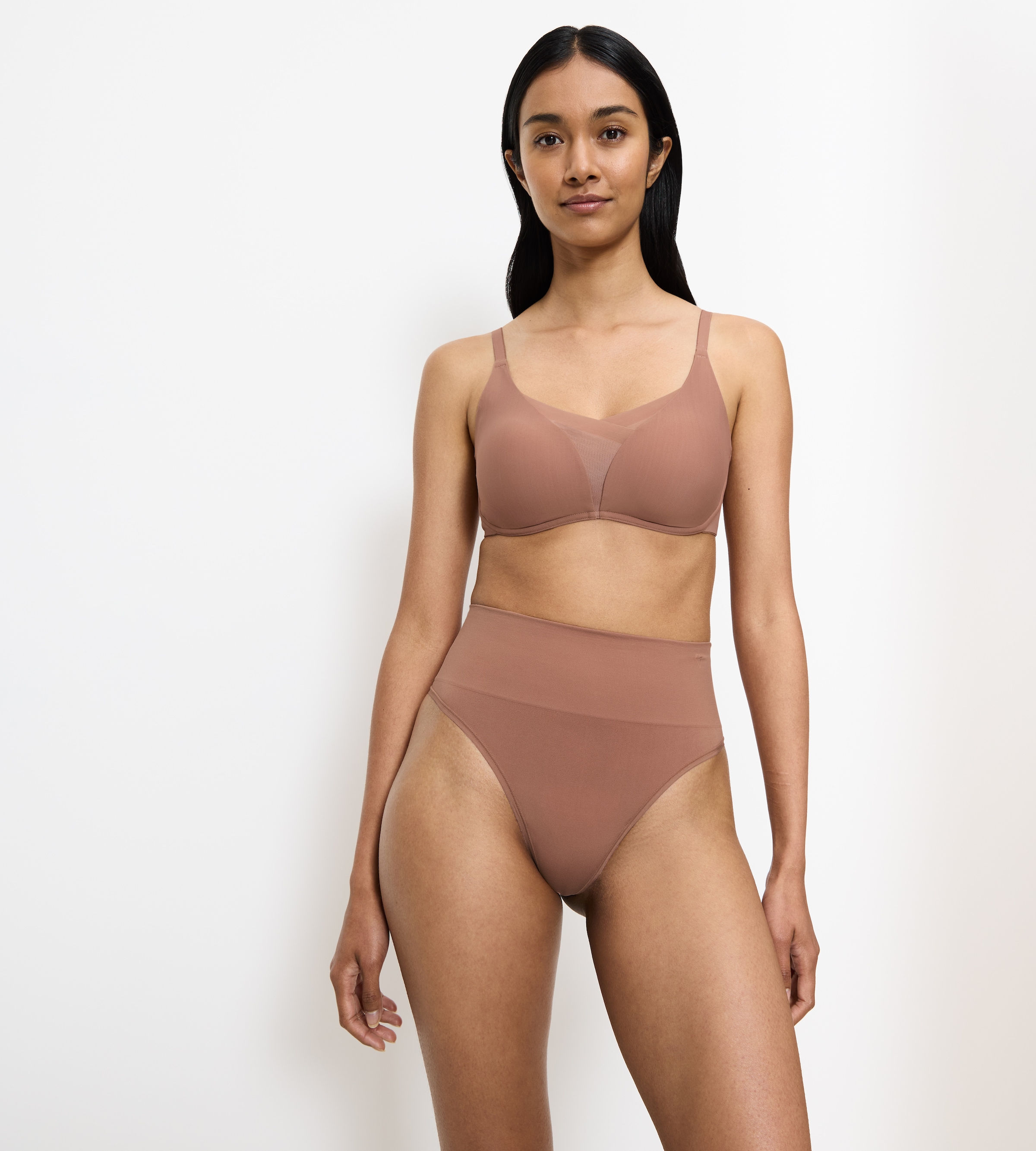 Triumph Shapingslip »Soft Sculpt« nahtlos, formend, leichter Bauchweg-Effekt, hoher Beinausschnitt