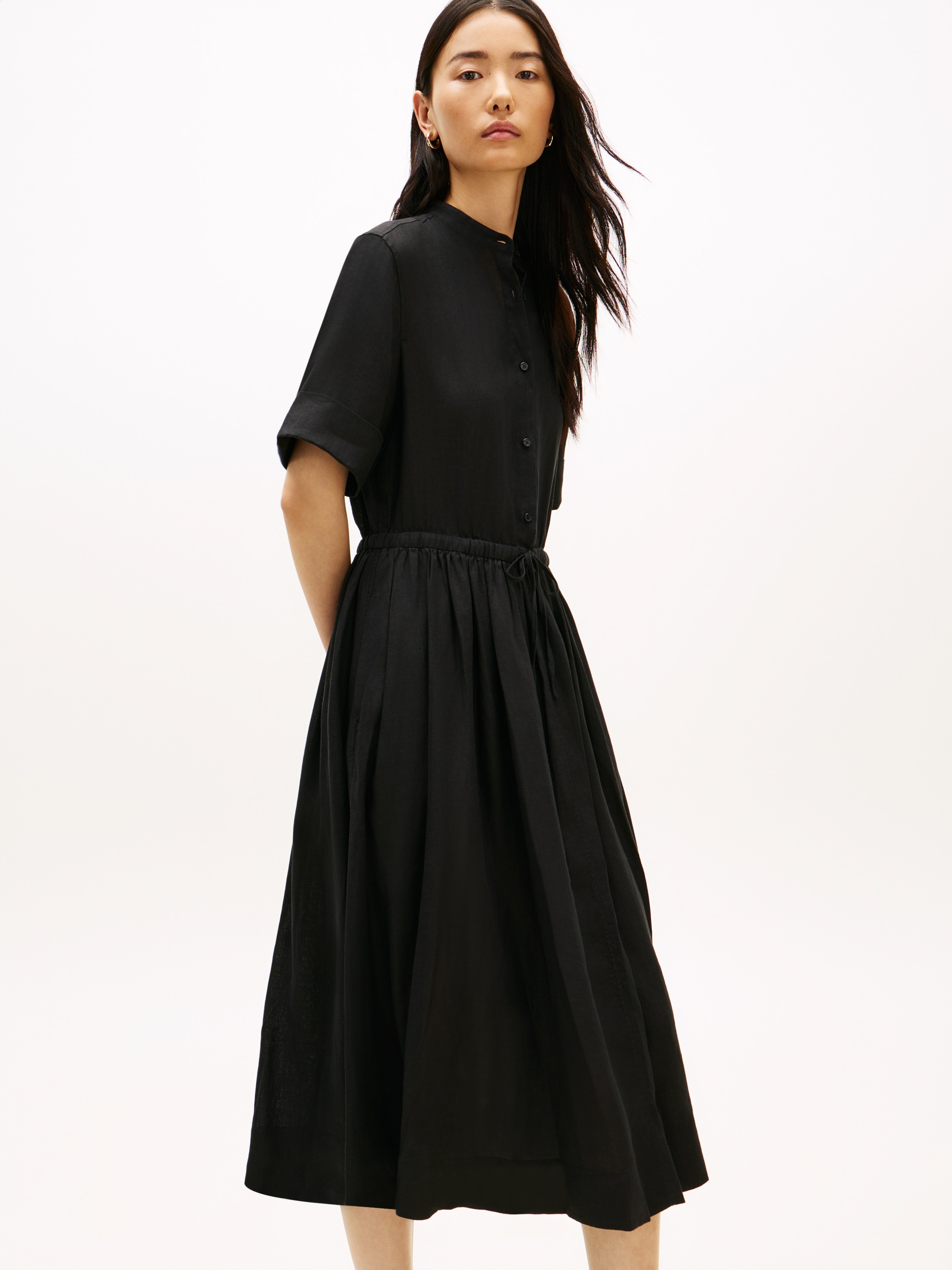 Image of Tommy Hilfiger Sommerkleid "ESS LINEN SHORT SLEEVE SHIRT DRESS" Eingrifftaschen in Midi-Länge, mit Taillen-Band zum Binden