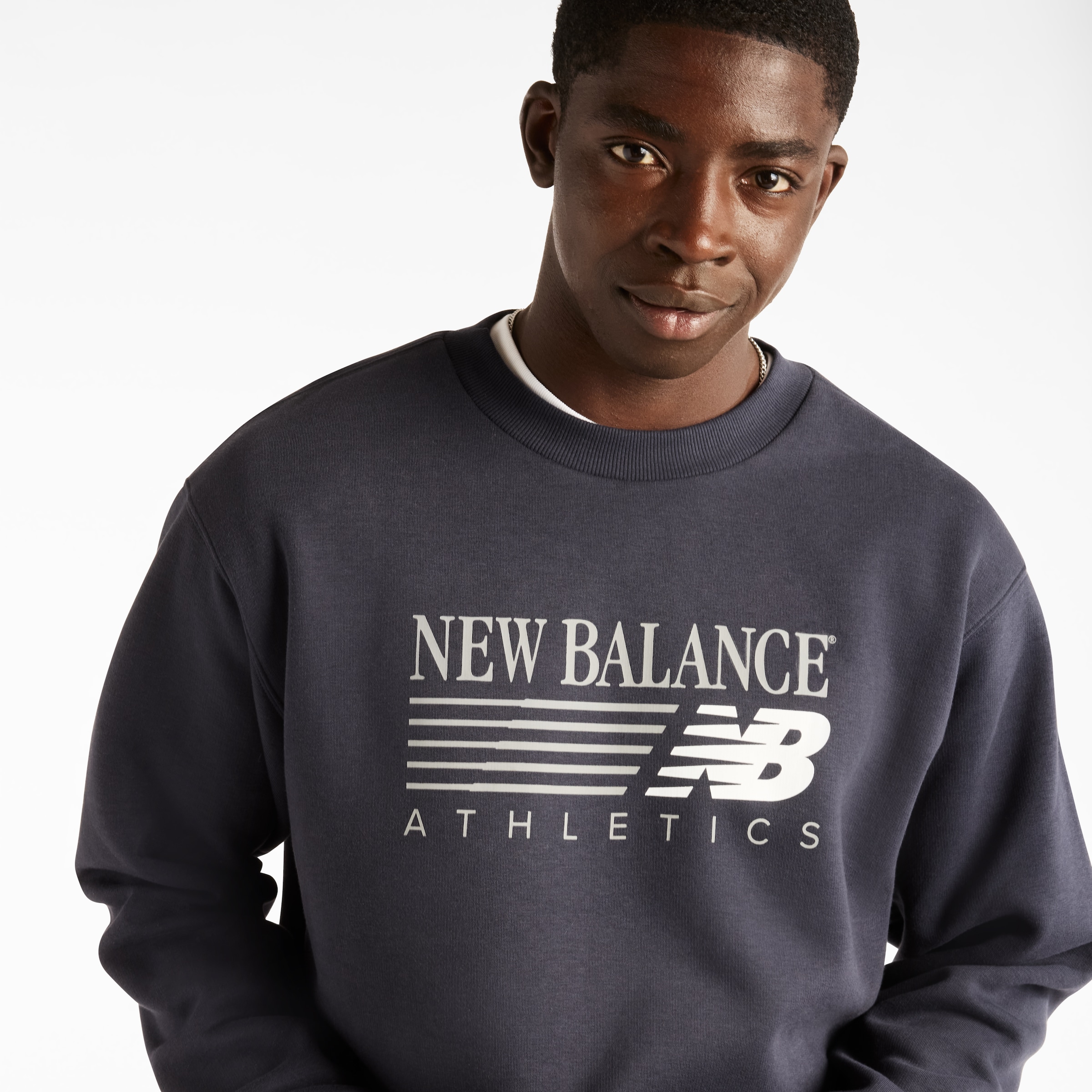 New Balance Sweatshirt »REIMAGINED FLEECE CREW«, sportlicher Stil, aus Baumwolle und Polyester, auch in grossen Grössen

