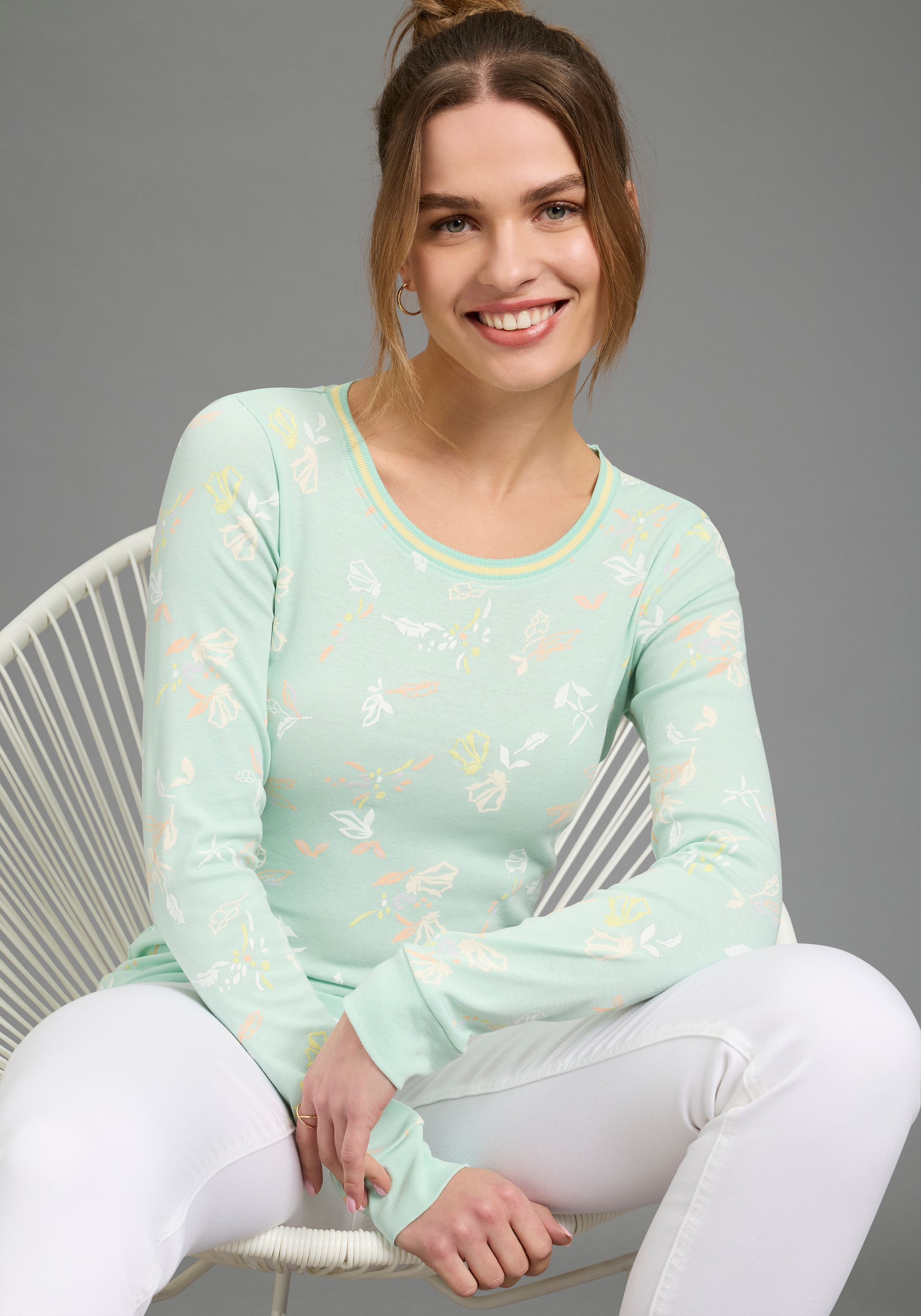 KangaROOS T-shirt à manches longues mit Allover-Print und Kontrastdetails