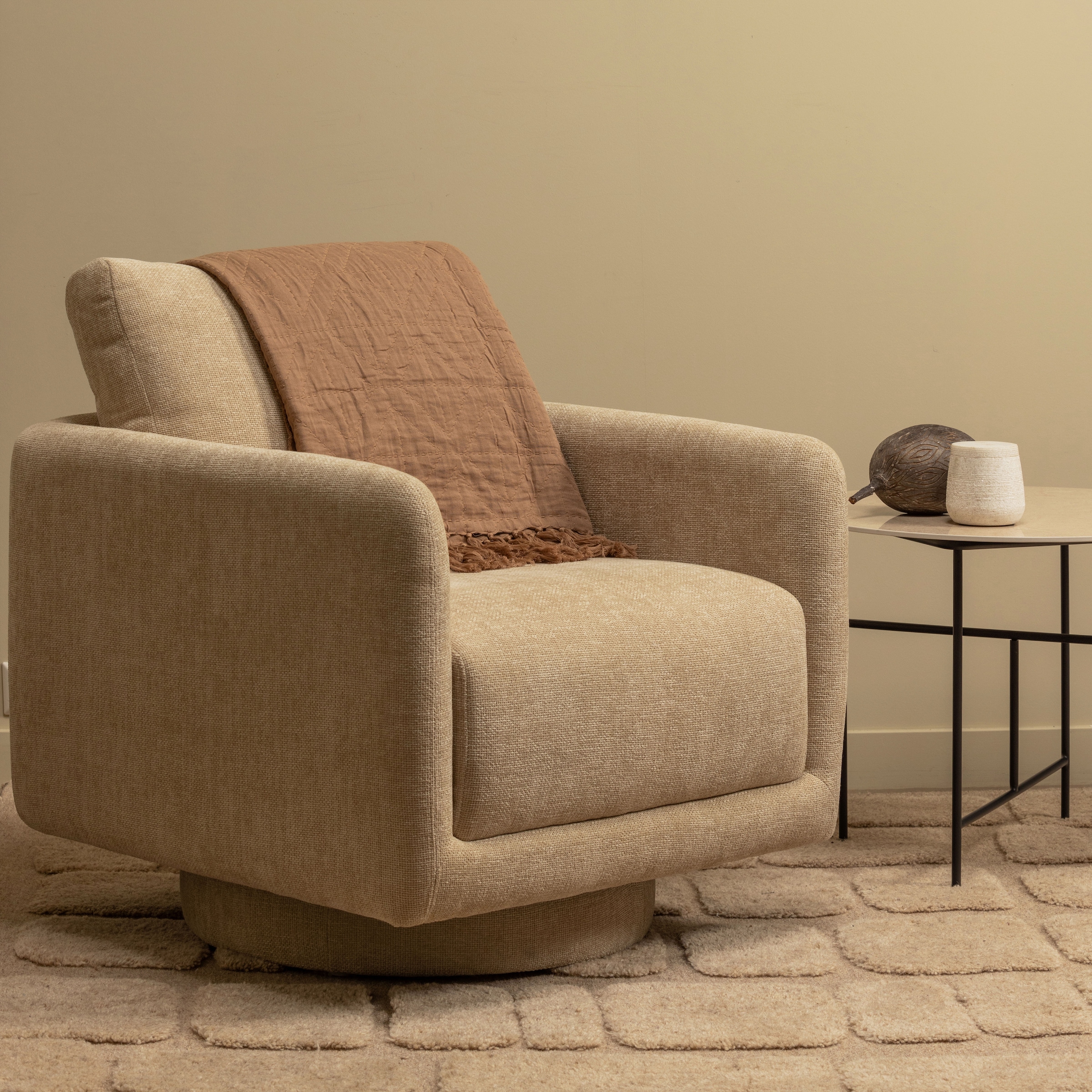 WOOOD Fauteuil pivotant »Oscar Chenille-Bezug mit Drehmechanismus, H64 x B78 x T79 cm« Charge maximale 120 kg, assise cubique, résistance maximale à l'usure