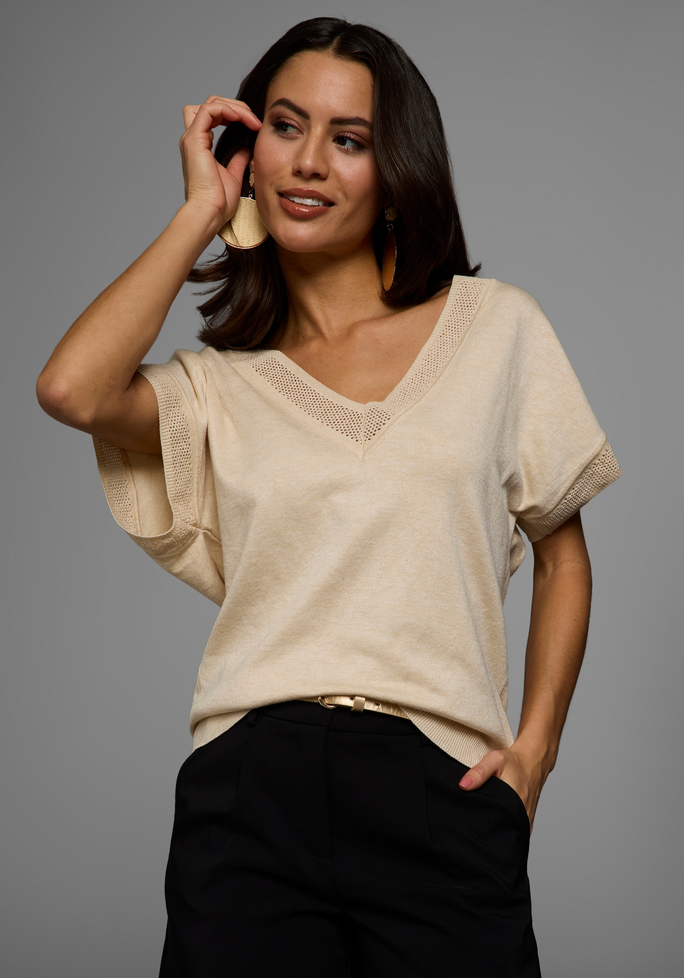 Image of Laura Scott Kurzarmpullover "im sommerlichen Tshirt Schnitt" mit dezentem Ajourmuster als Ausschnitt-Detail