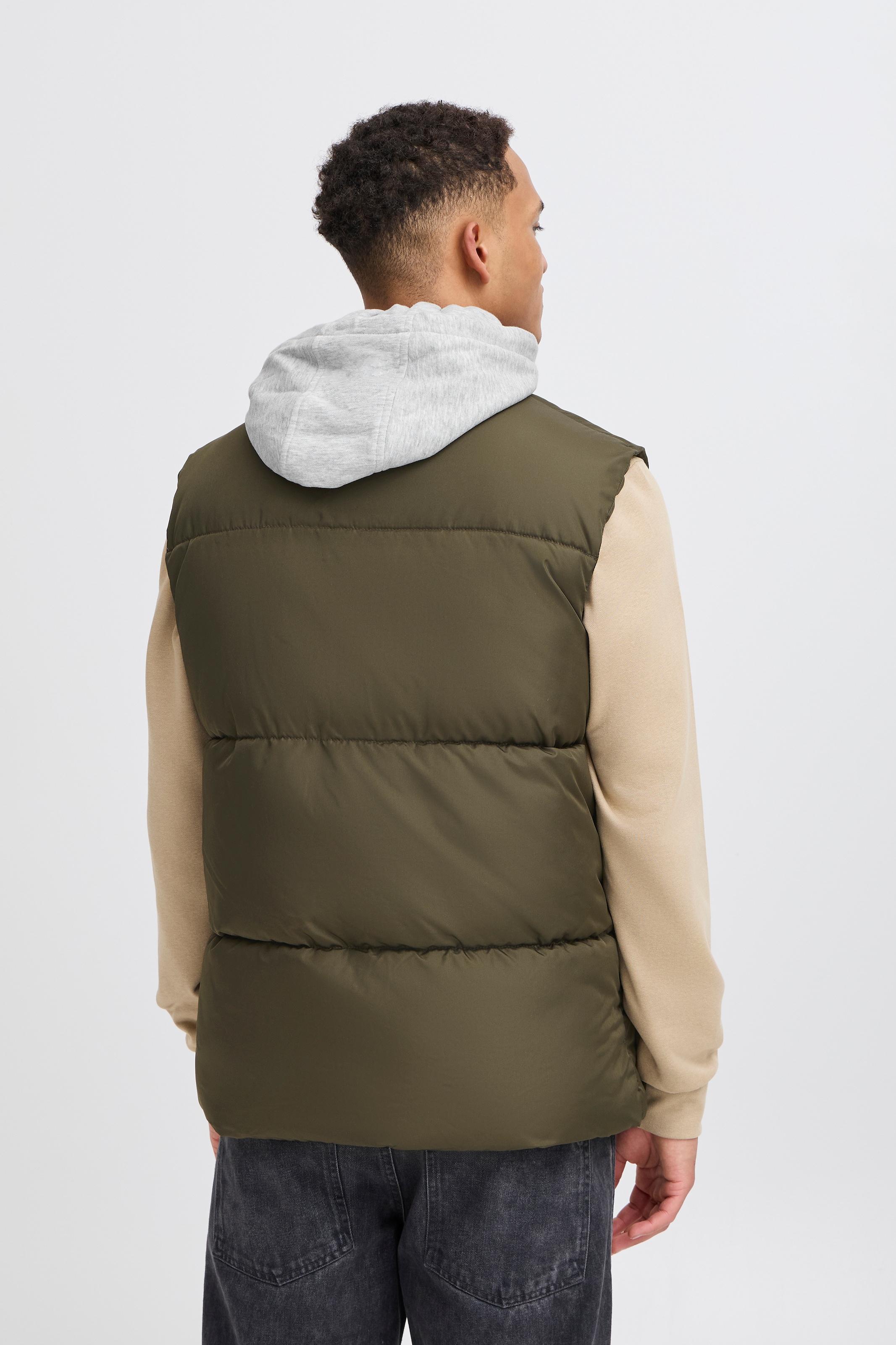 Blend Veste d'extérieur »BHELWIN vest w. jersey hood« mit Kapuze