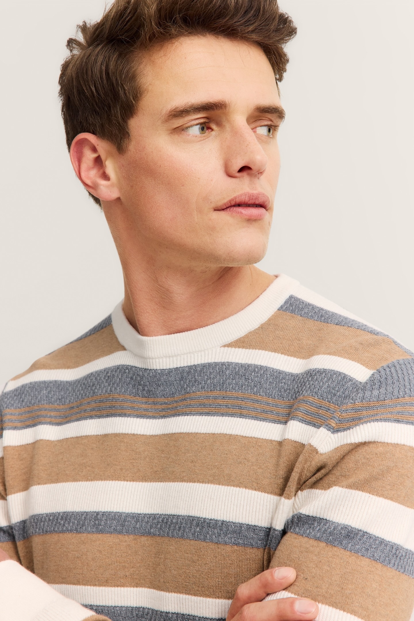 bugatti Rundhalspullover »Regular Fit« gestreift aus Kaschmir-Mix