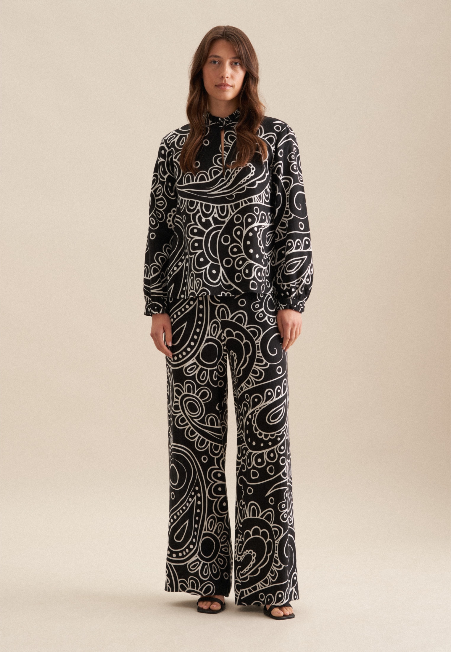 seidensticker Klassische Bluse »Schwarze Rose«, 1/1 Rundhals Paisley