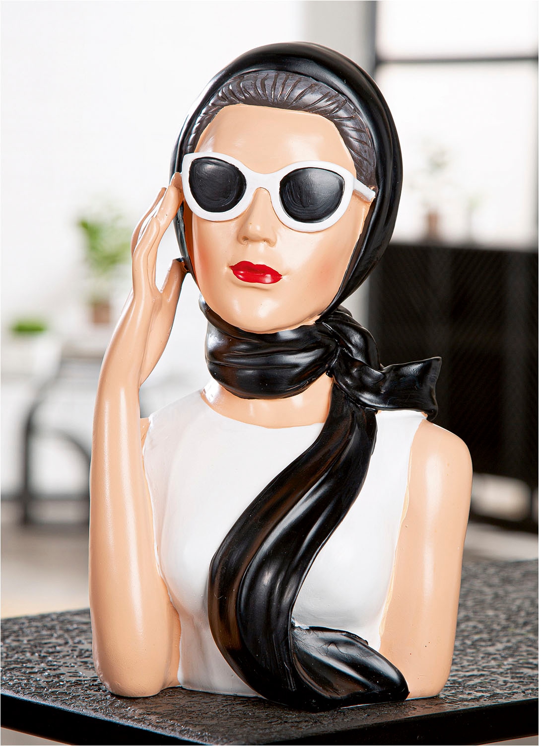 GILDE Dekofigur »Figur Frau Lady Audrey schwarz; weiss H. 27,5 cm«