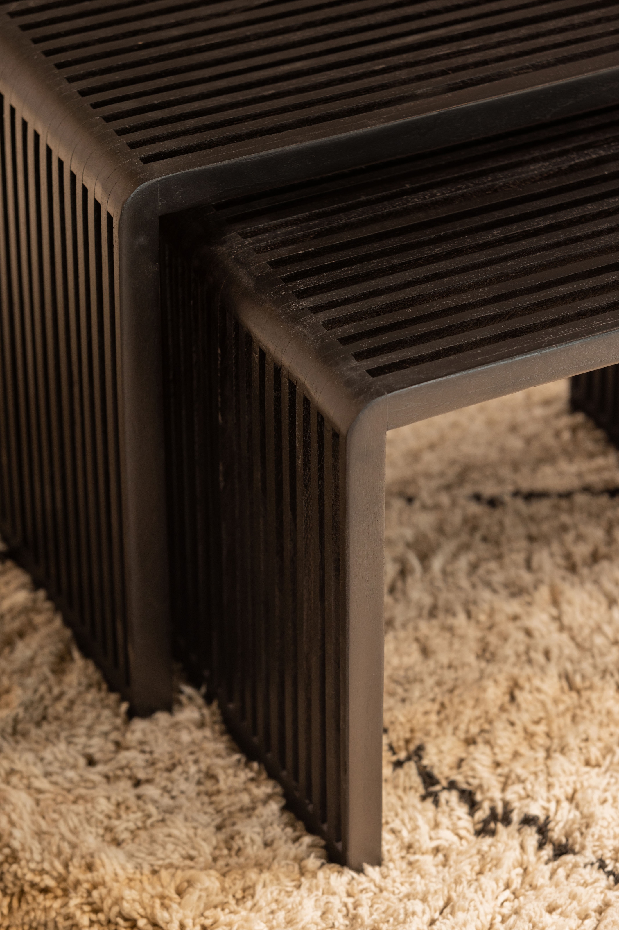 WOOOD Beistelltisch »Willa aus Teakholz, organische Formgebung 50x43,5x40 / 40x38x35 cm« Set, 2 Stk. tlg. 2er-Set, Tragkraft 15 kg, recyceltem Teakholz farbig behandelt