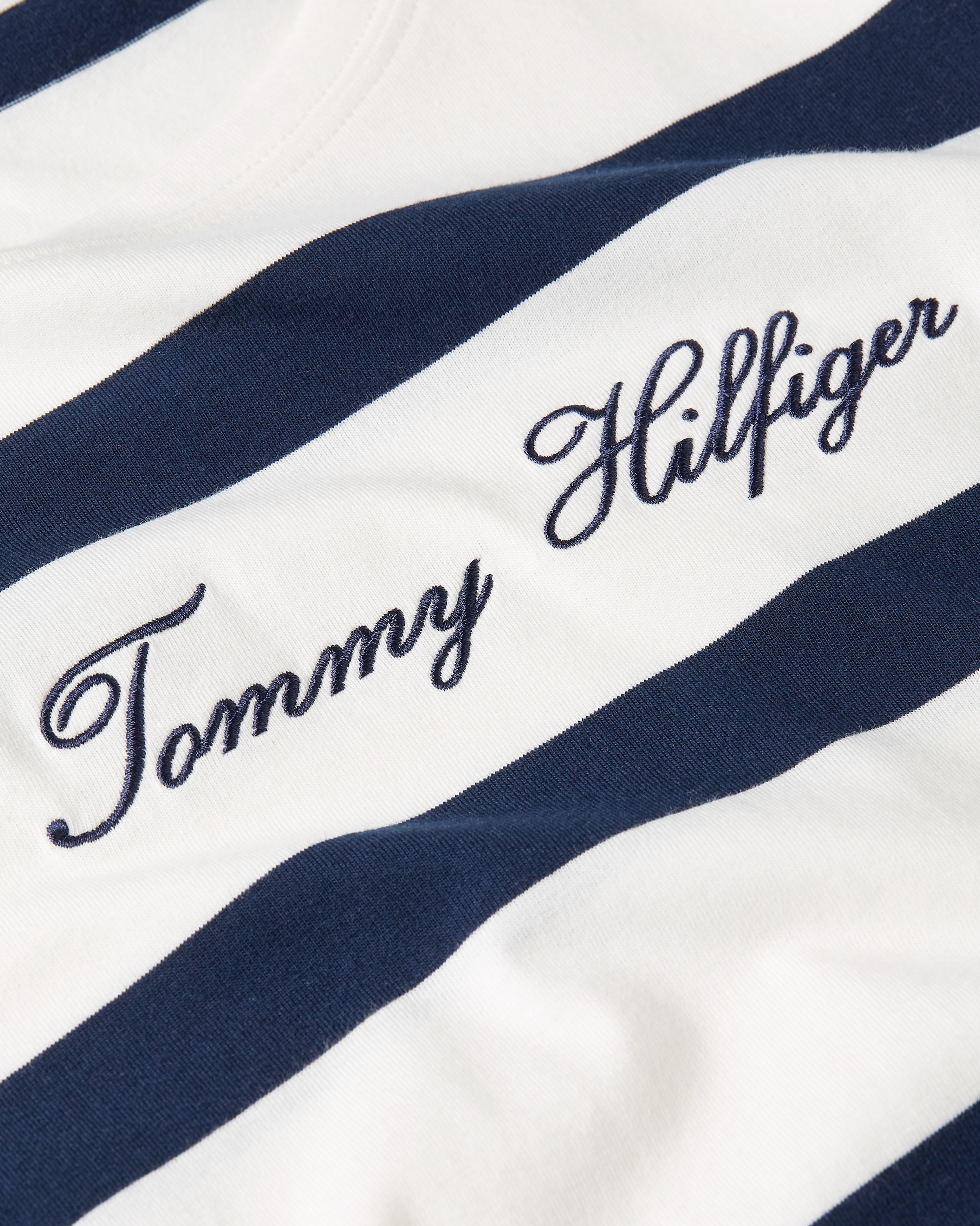 Tommy Hilfiger T-shirt à manches courtes »SCRIPT REG C-NK SS T-SHIRT« Coton