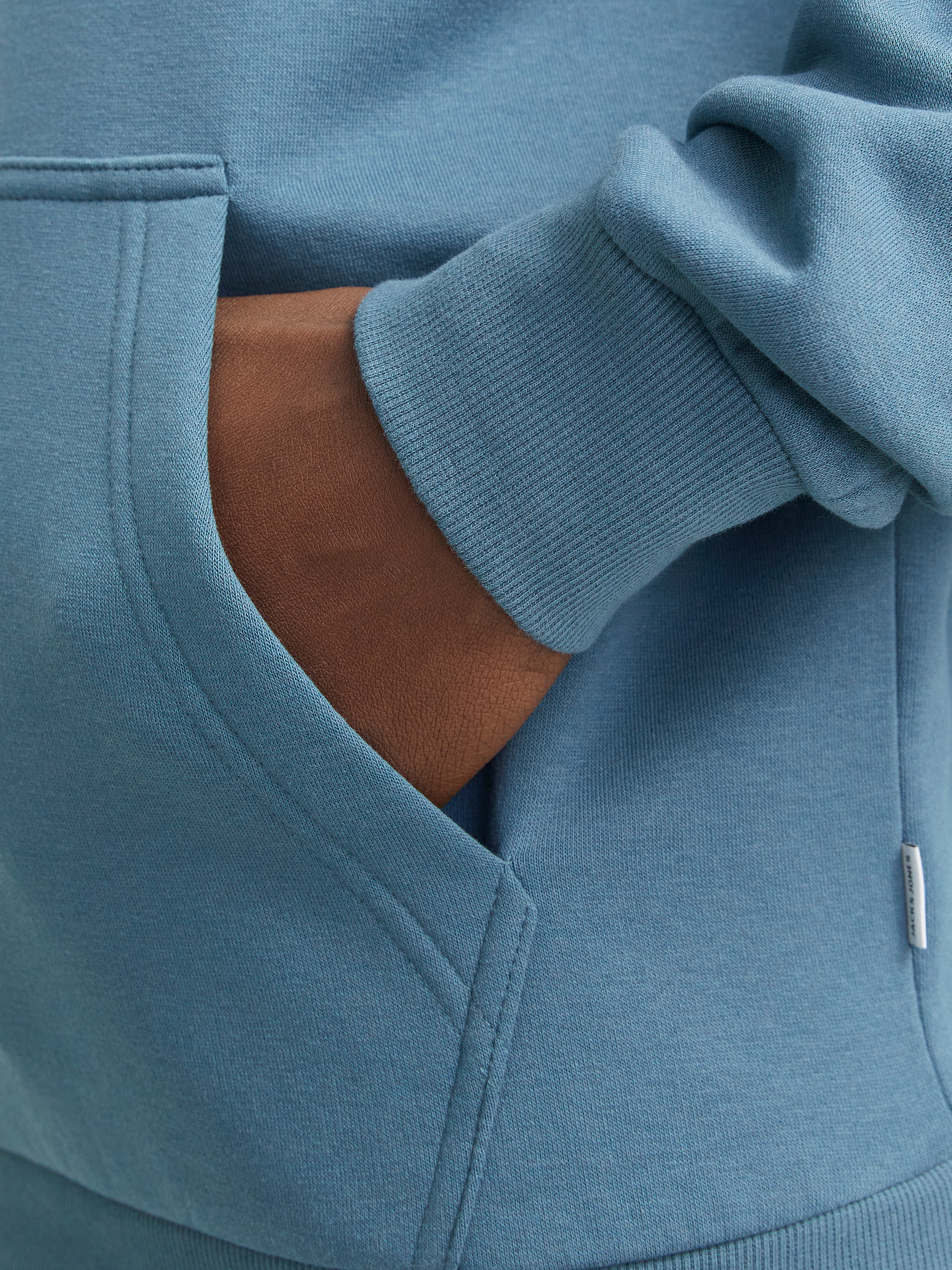 Jack & Jones Kapuzensweatshirt »JJEBRADLEY SWEAT HOOD NOOS«, mit Känguru Tasche