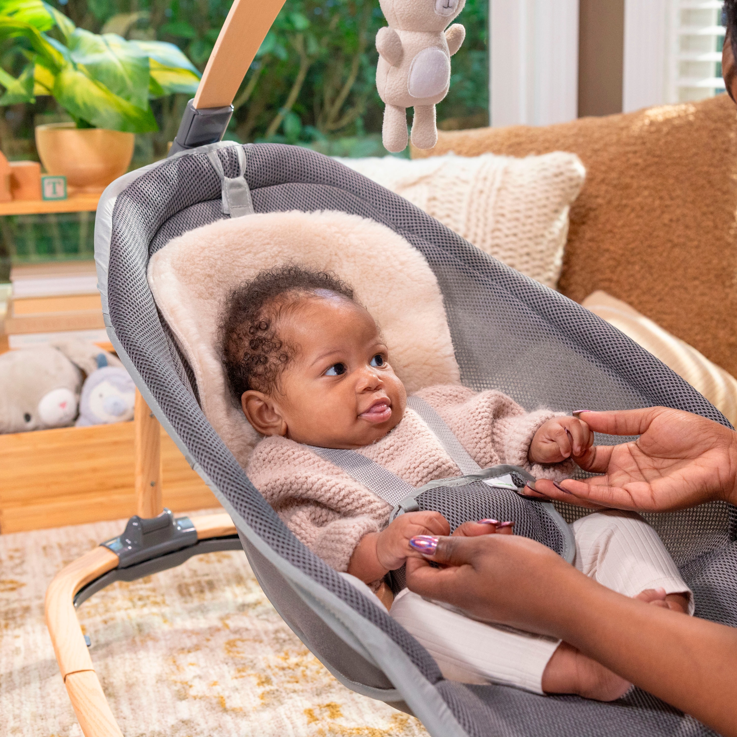 ingenuity Babywippe »Every Season™ Rocking Seat - Wesley™« bis 18,14 kg mit Melodien und Geräuschen