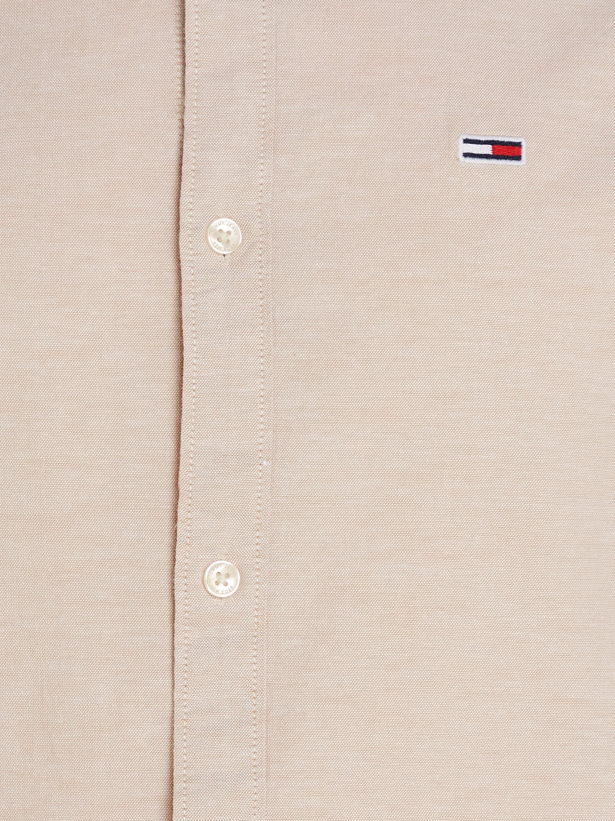 Tommy Jeans Langarmhemd »TJM Slim Stretch Oxford Shirt«, mit Flaglabel auf der Brust