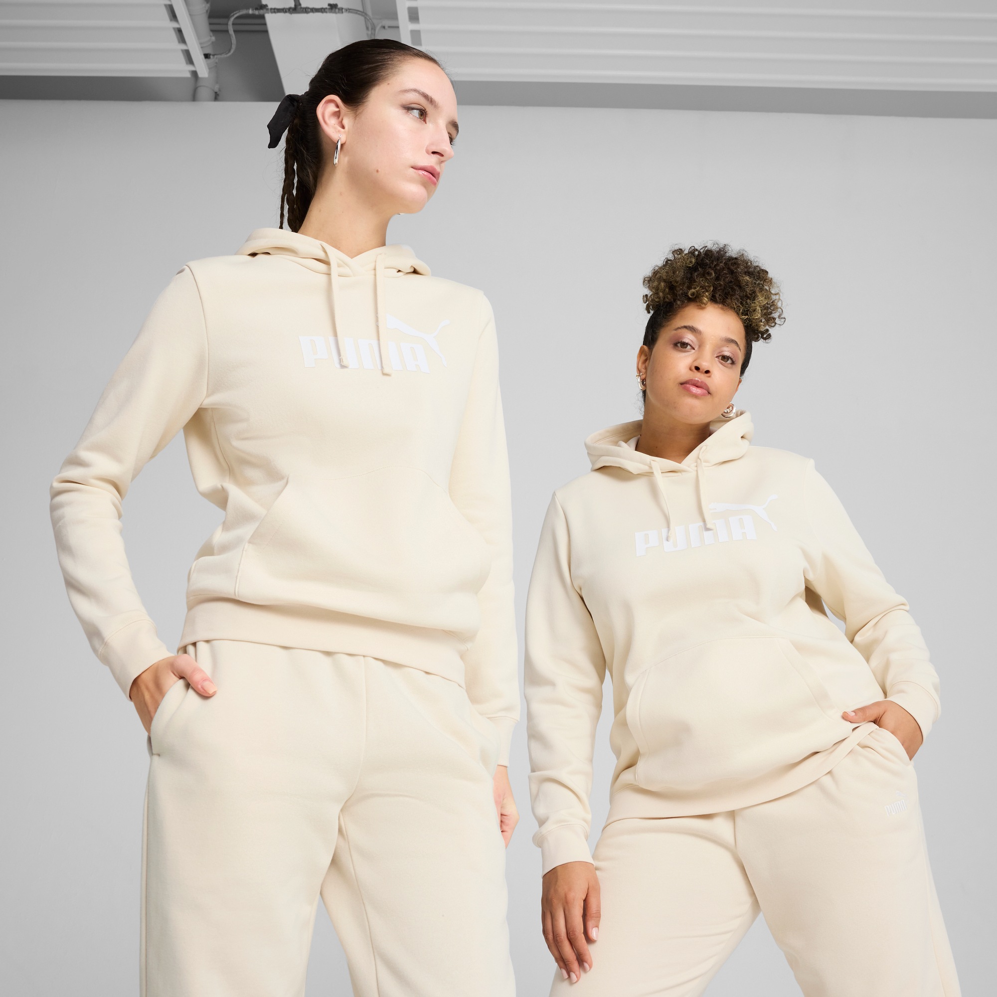 Image of PUMA Kapuzensweatshirt "ESS NO. 1 LOGO HOODIE FL (S)", Regular Fit, mit verstellbarer Kapuze, mit Kängurutasche