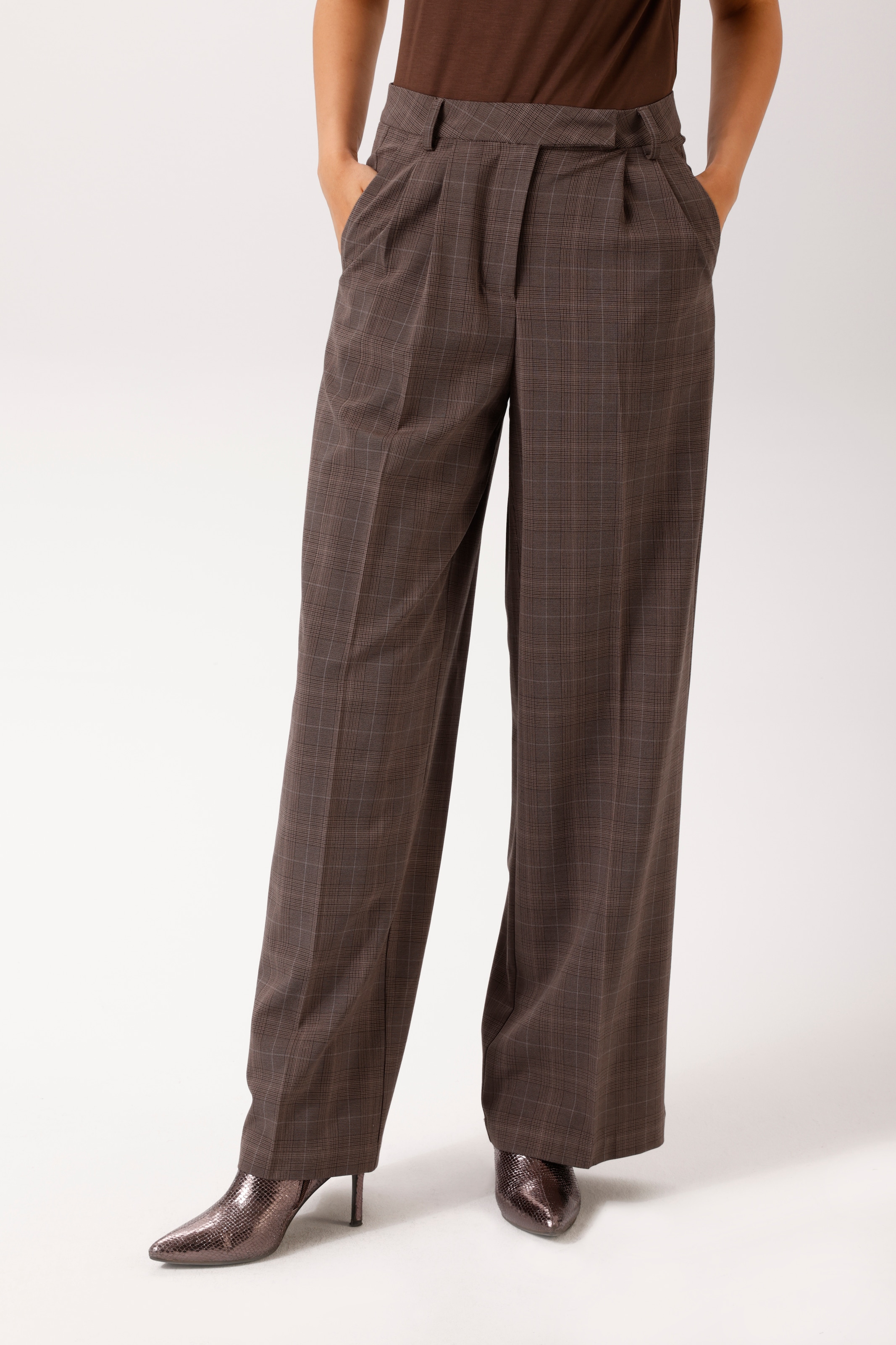 Image of Aniston CASUAL Bundfaltenhose im dezenten Karo-Dessin - NEUE KOLLEKTION