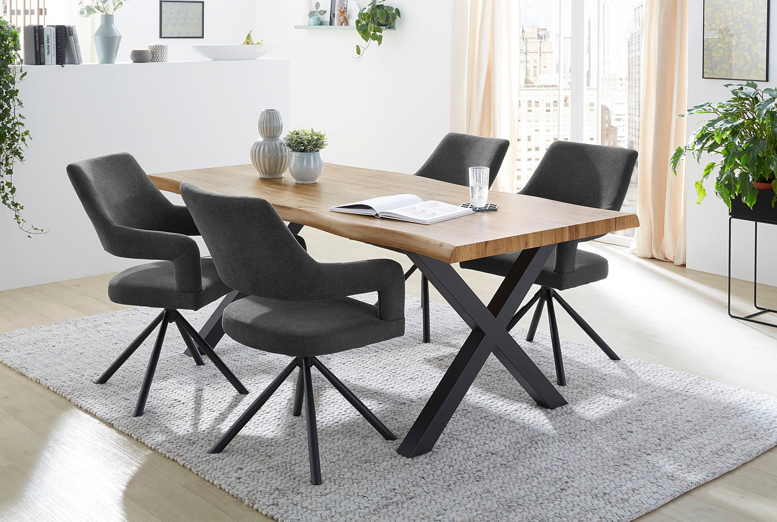 Jockenhöfer Gruppe Esstisch »Marlon« geschwungene Baumkantenoptik und schwarzes Untergestell