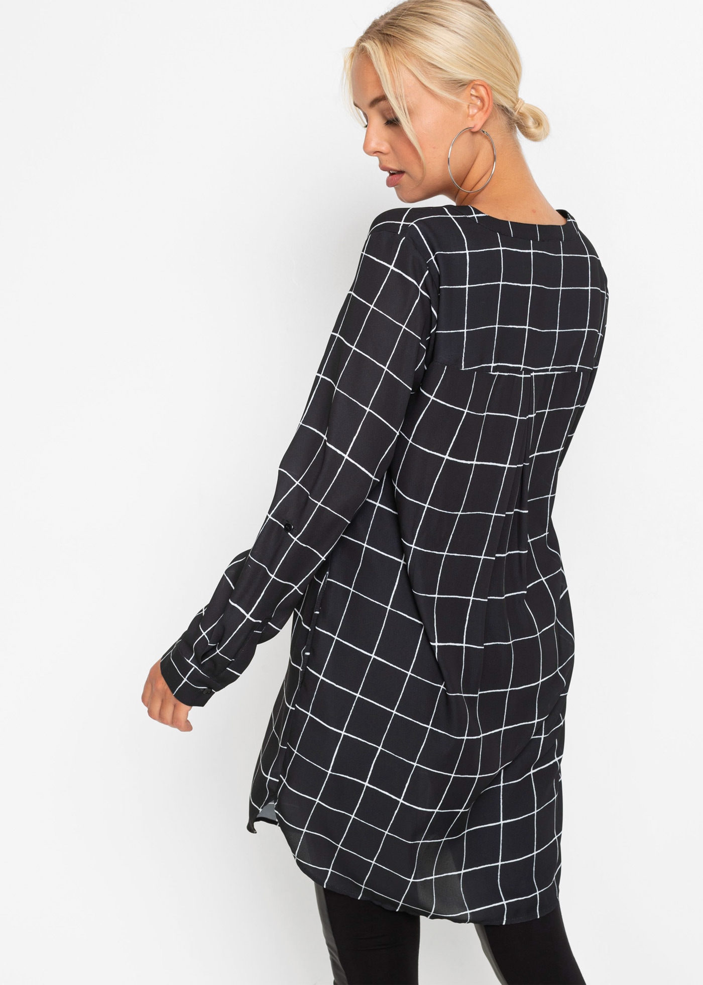 bonprix Chemisier long gerade Passform, mit Umlegekragen, mit tiefem V-Ausschnitt