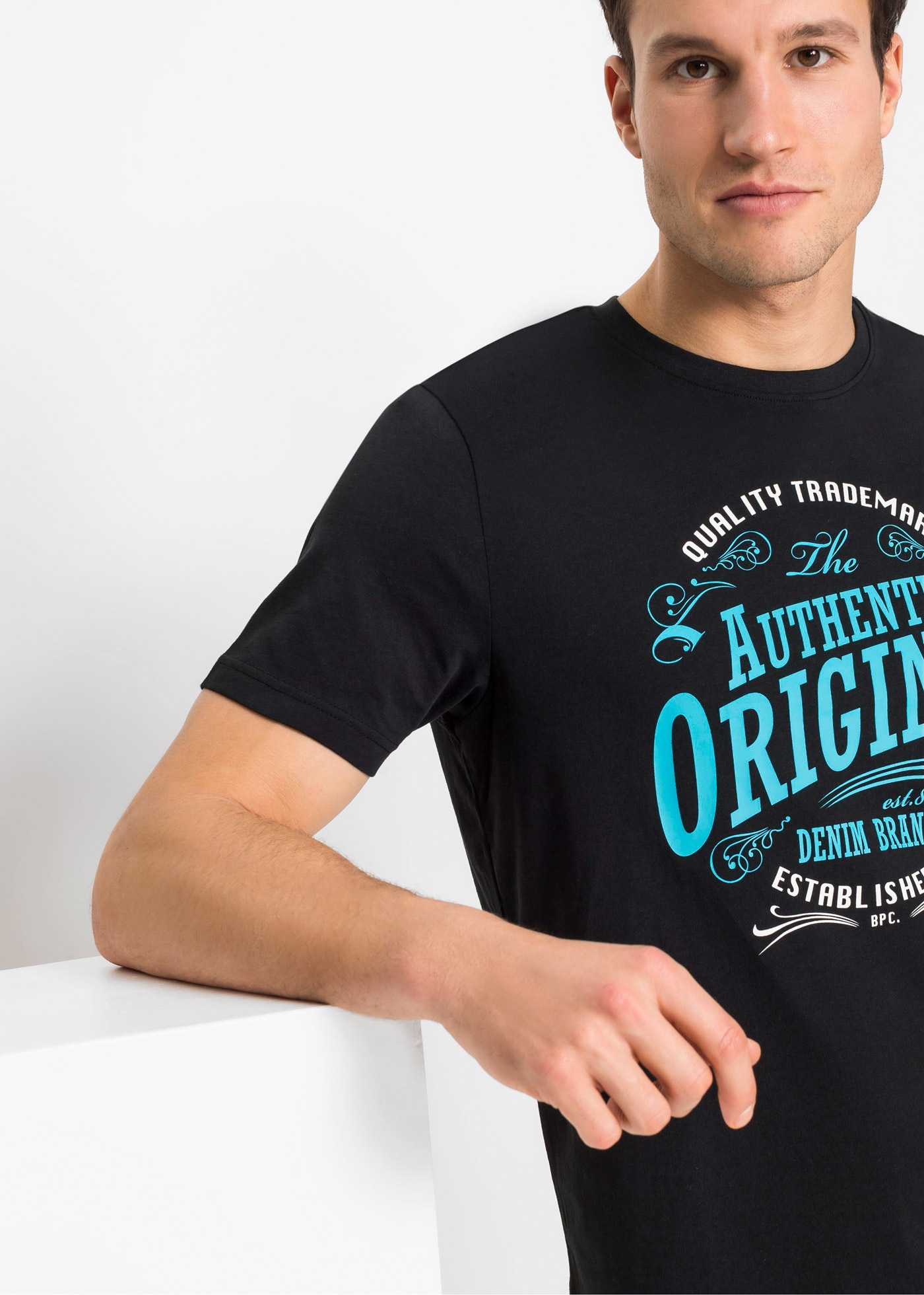 bonprix T-shirt Paquet, 2 cuis coupe régulière, manches courtes, en coton, avec impression frontale