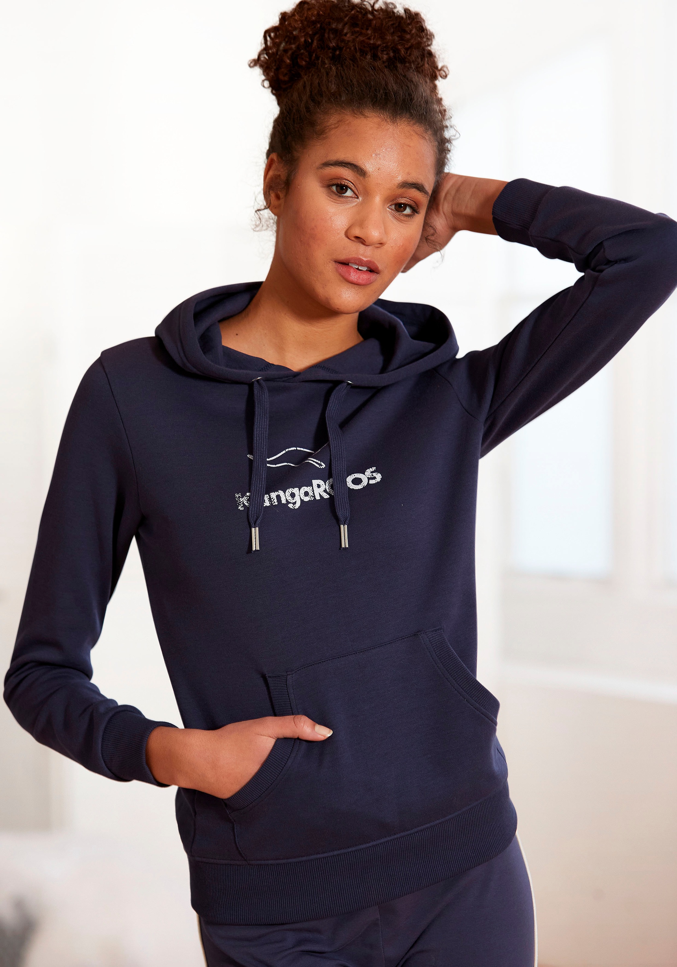Image of KangaROOS Hoodie, mit Kängurutasche, Loungewear