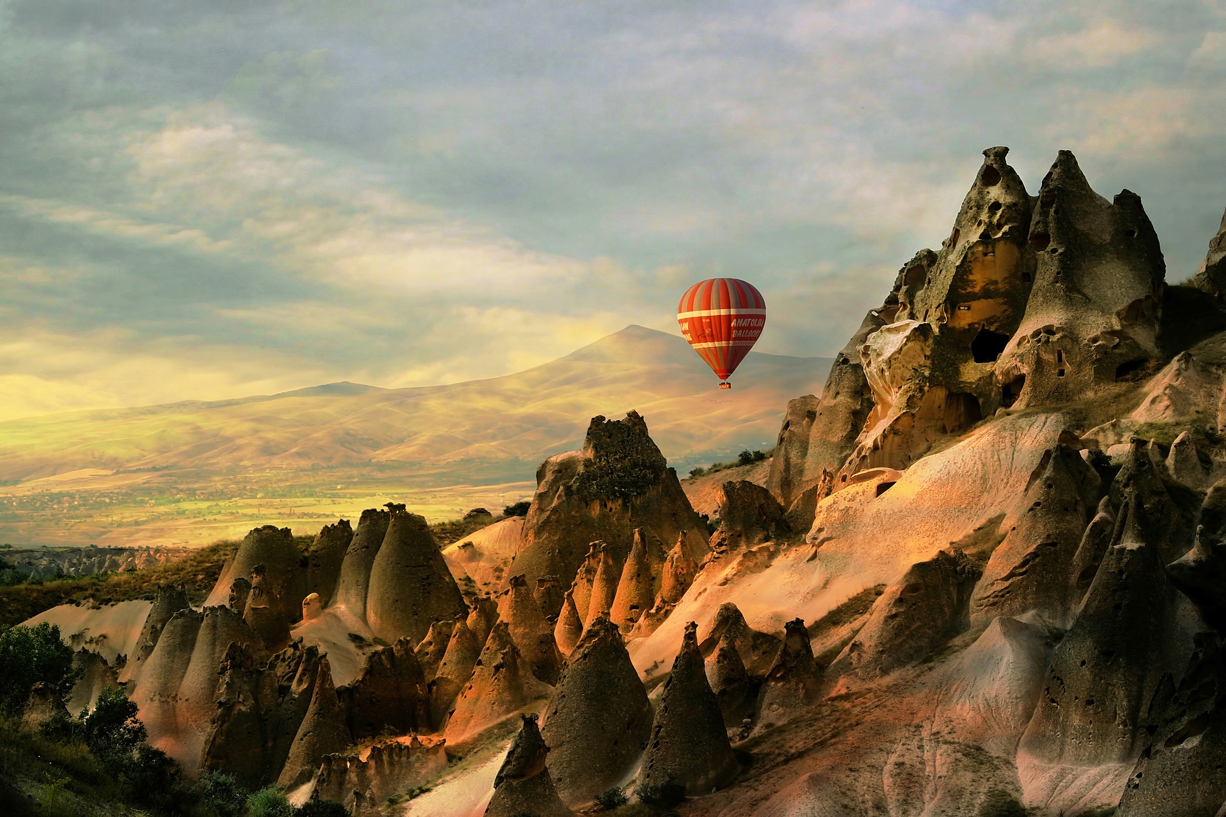 Image of Papermoon Fototapete »Photo-Art EMINE BASA, CAPPADOCIA«, Vliestapete, hochwertiger Digitaldruck, inklusive Kleister bei Ackermann Versand Schweiz