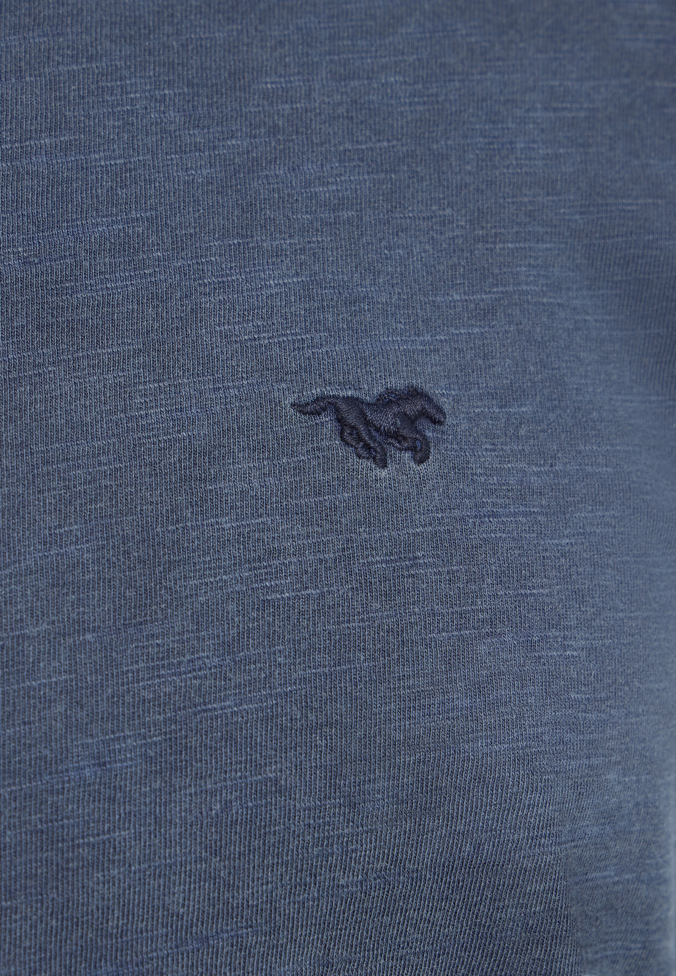 MUSTANG Langarmshirt »Atchison Henley LA« mit kurzer Knopfleiste