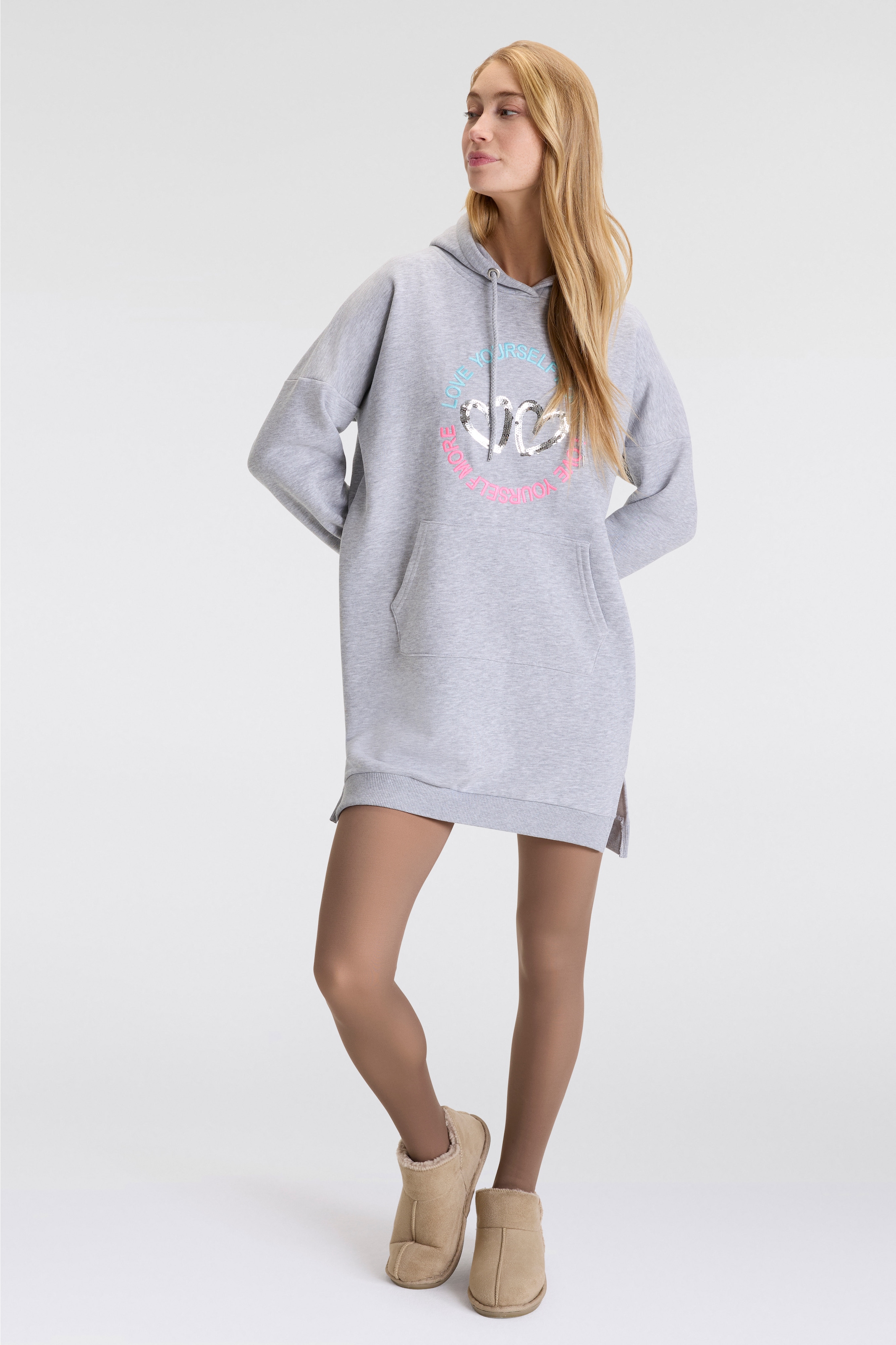 Zwillingsherz Sweatkleid »"Love Yourself More"«, mit Kapuze, Taschen, Front und Backmotiv und...