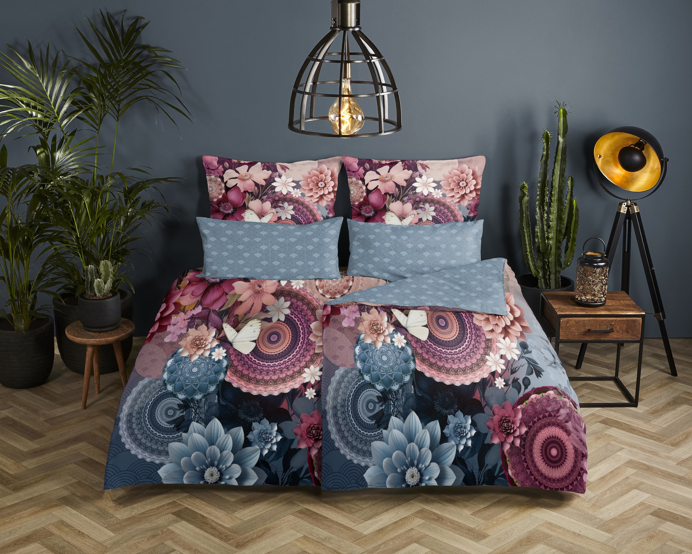 hip Wendebettwäsche »Asher«, Mako-Satin, Reissverschluss, Wendeoptik, Mandala, Blumen, Schmetterling