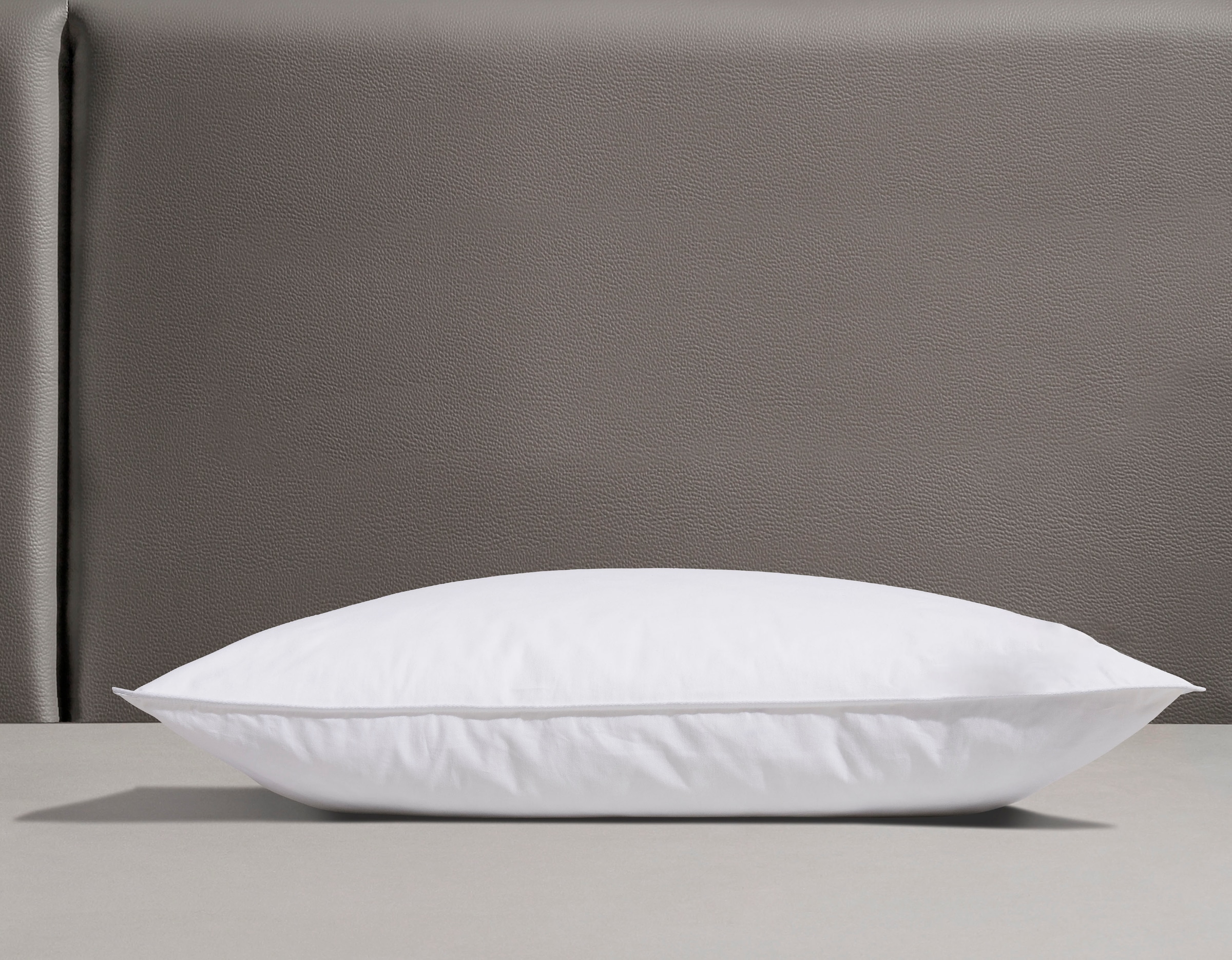 GOODproduct Federkopfkissen »Köniz, Kopkissen 40x80 cm, 80x80 cm« Füllung: 85% Federn, 15% Daunen 1 Stk. tlg. Kissen, Made in Germany, allergikerfreundlich, Made in Green