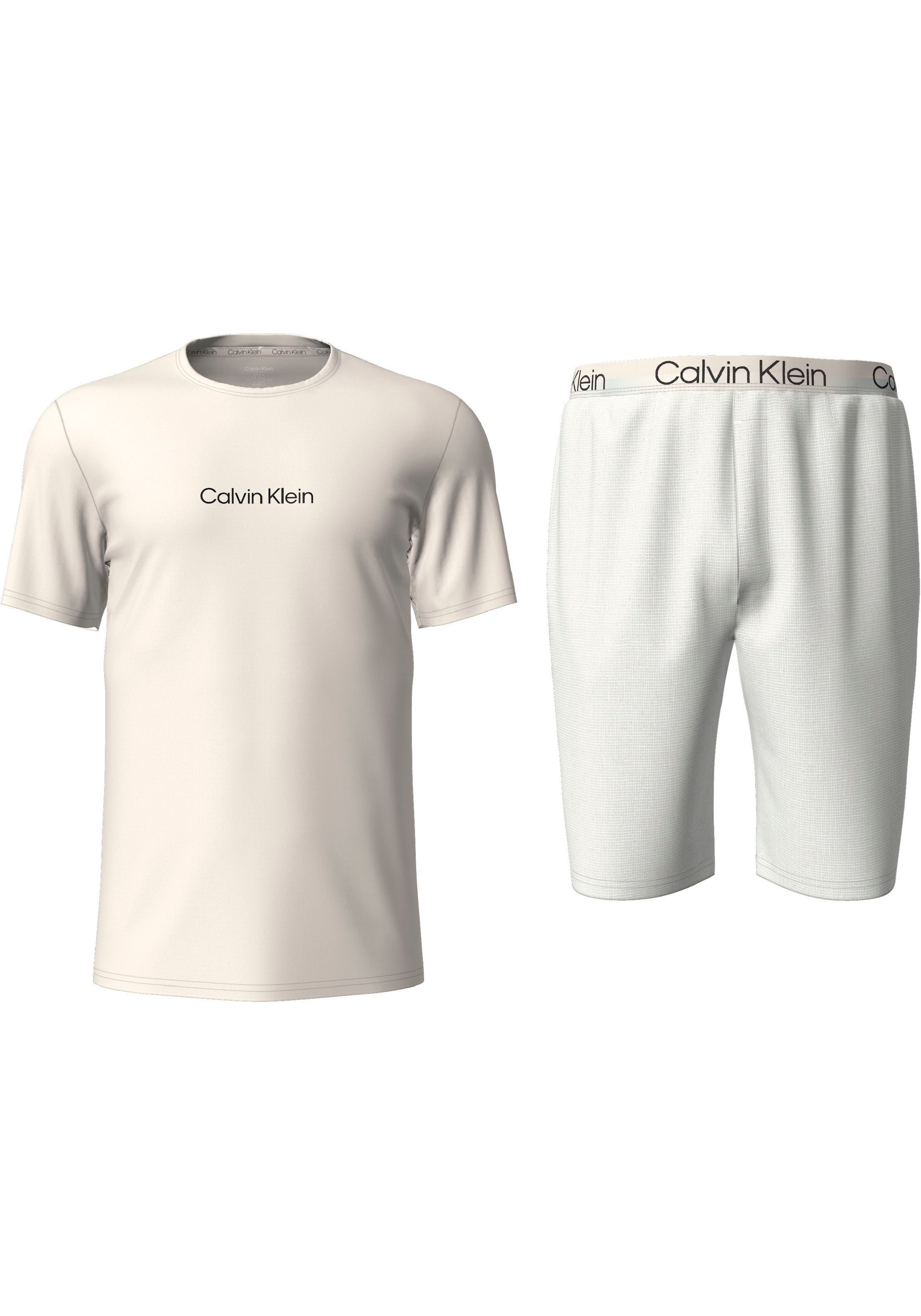 ♕ Calvin Klein Pyjama »S/S Brust 2 der auf tlg.), Logoschriftzug versandkostenfrei mit auf SHORT SET«, (Set