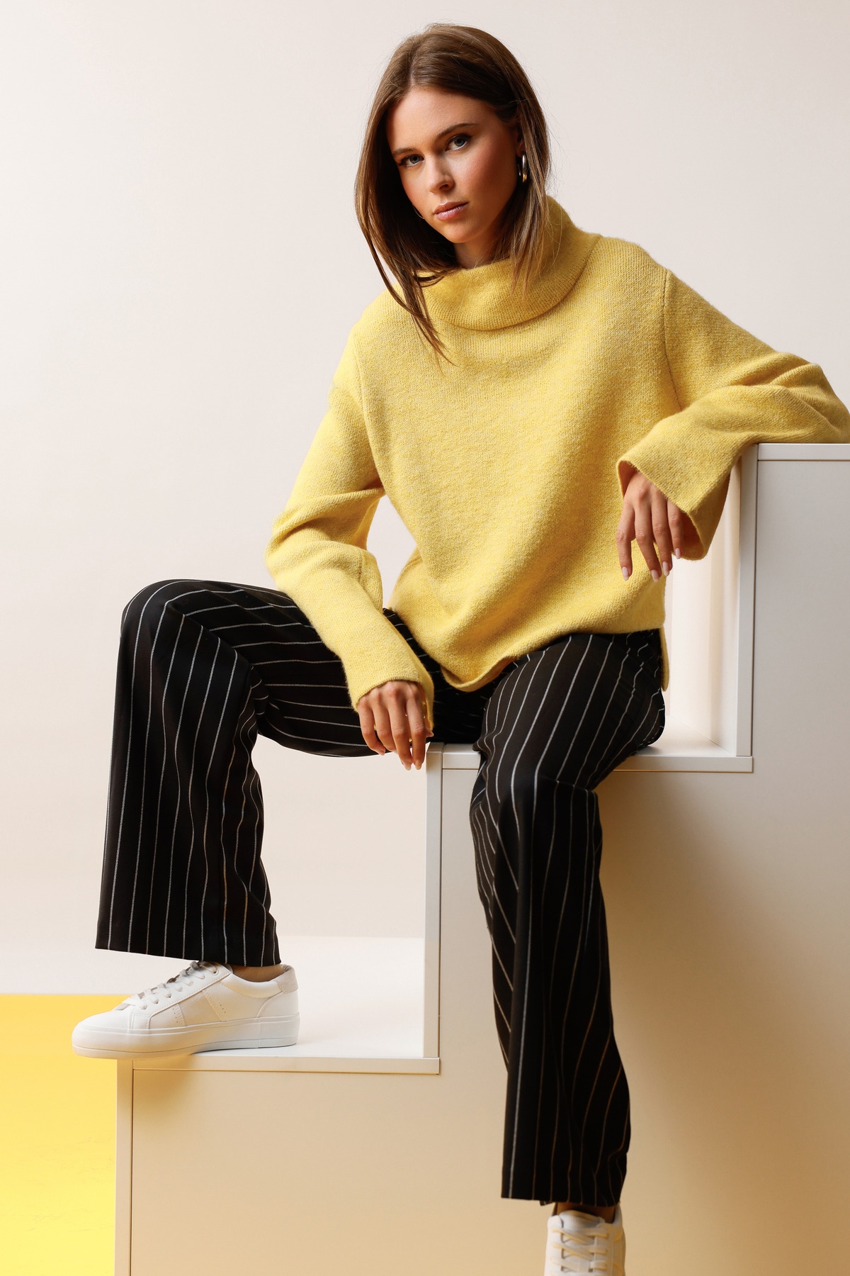 Monari Pull en tricot Regular fit mit Stehkragen