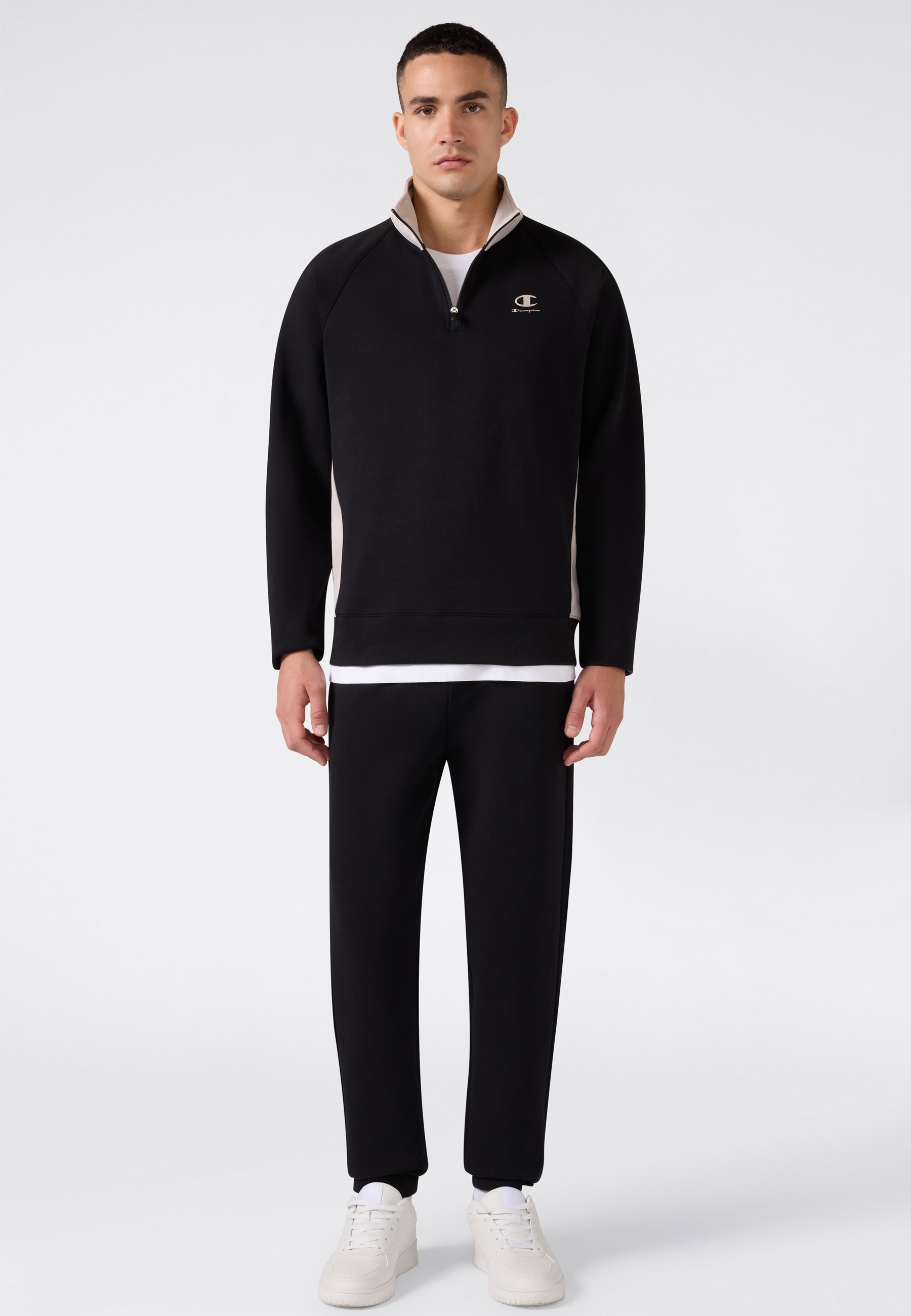 Champion Sweatshirt , aus Baumwolle und Polyester, in mehreren Grössen erhältlich
