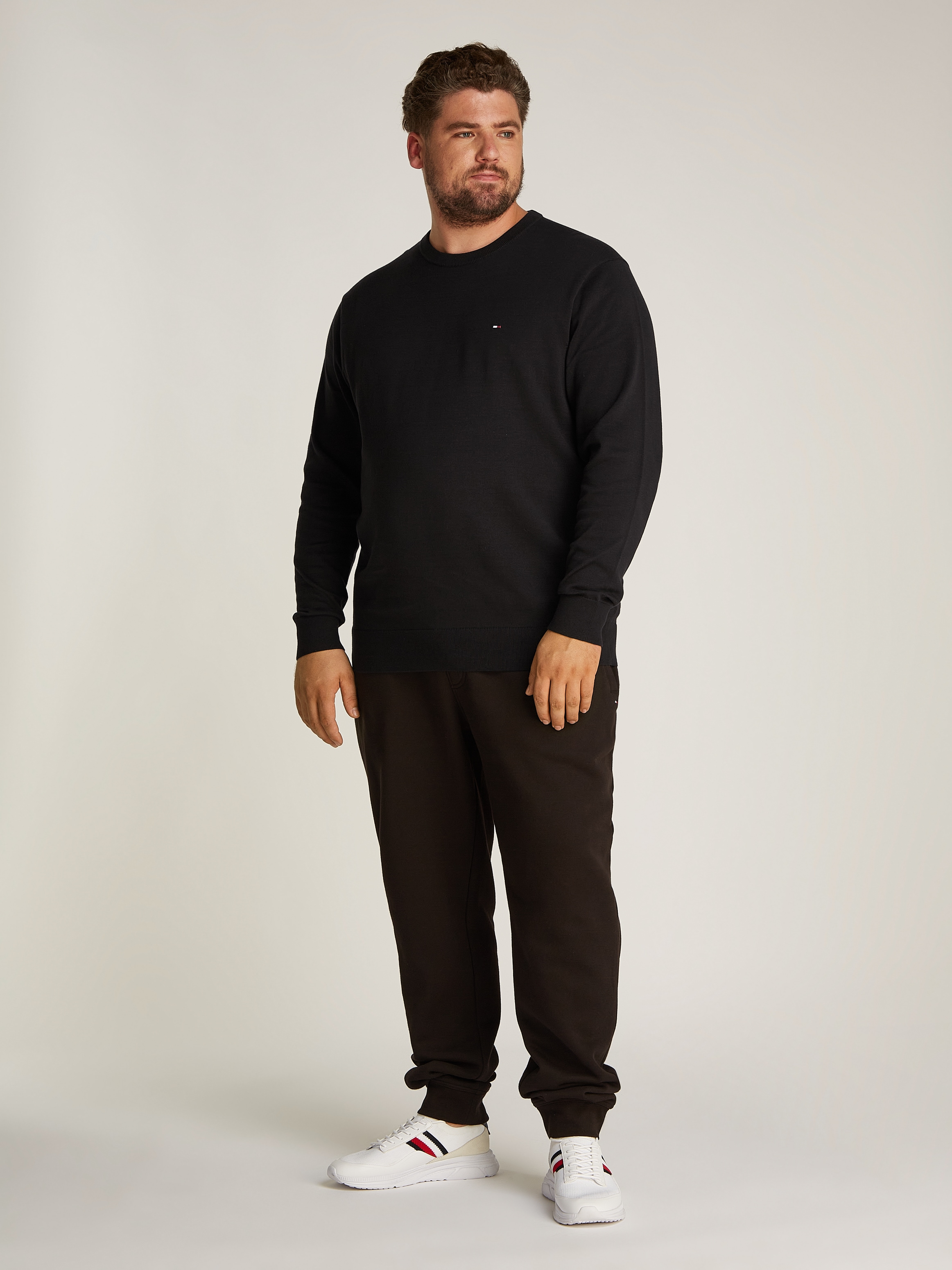 Tommy Hilfiger Big & Tall Rundhalspullover »BT-ESSENTIAL COTTON CREW NECK-B«, in Grossen Grössen, Logostickerei