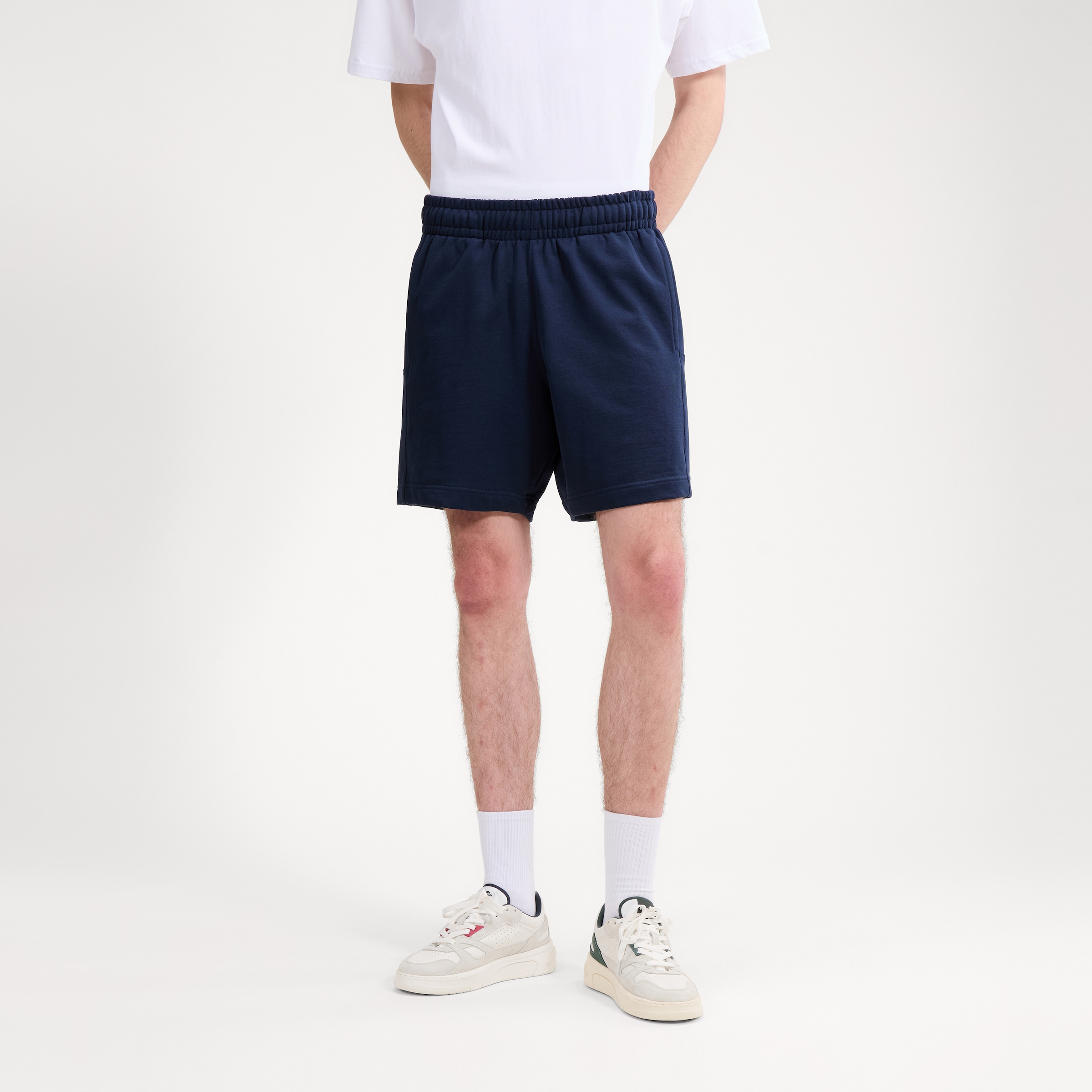 Image of Ellesse Sweatshorts "CLUB DI CORSA SHORT" für Erwachsene, komfortabler Sitz, modernes Design