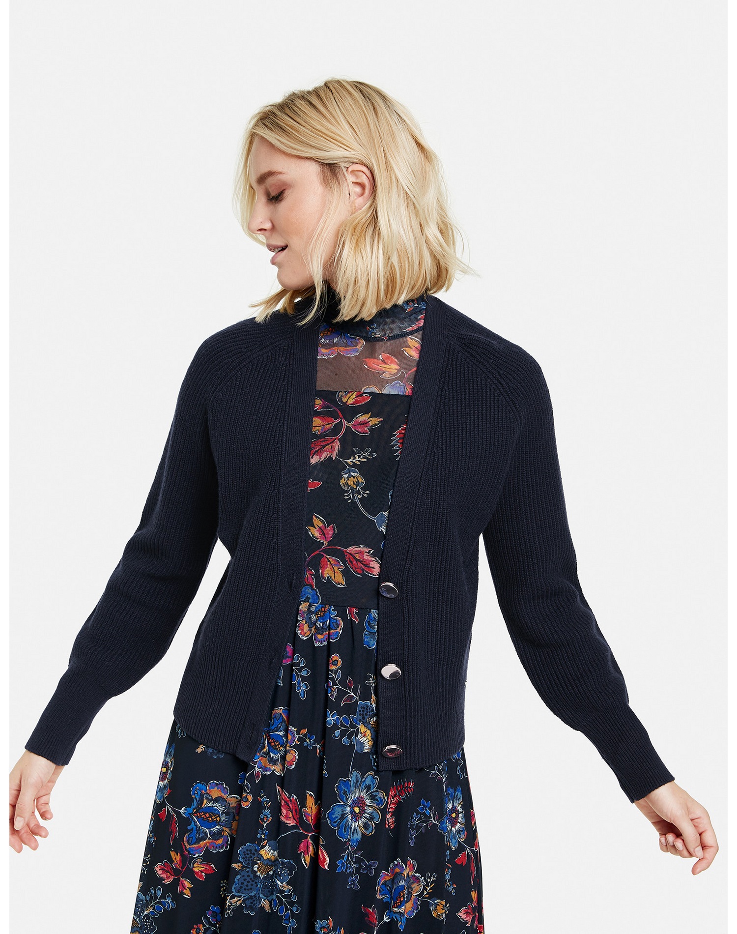 Cardigan »Strickjacke mit Metallknöpfen«