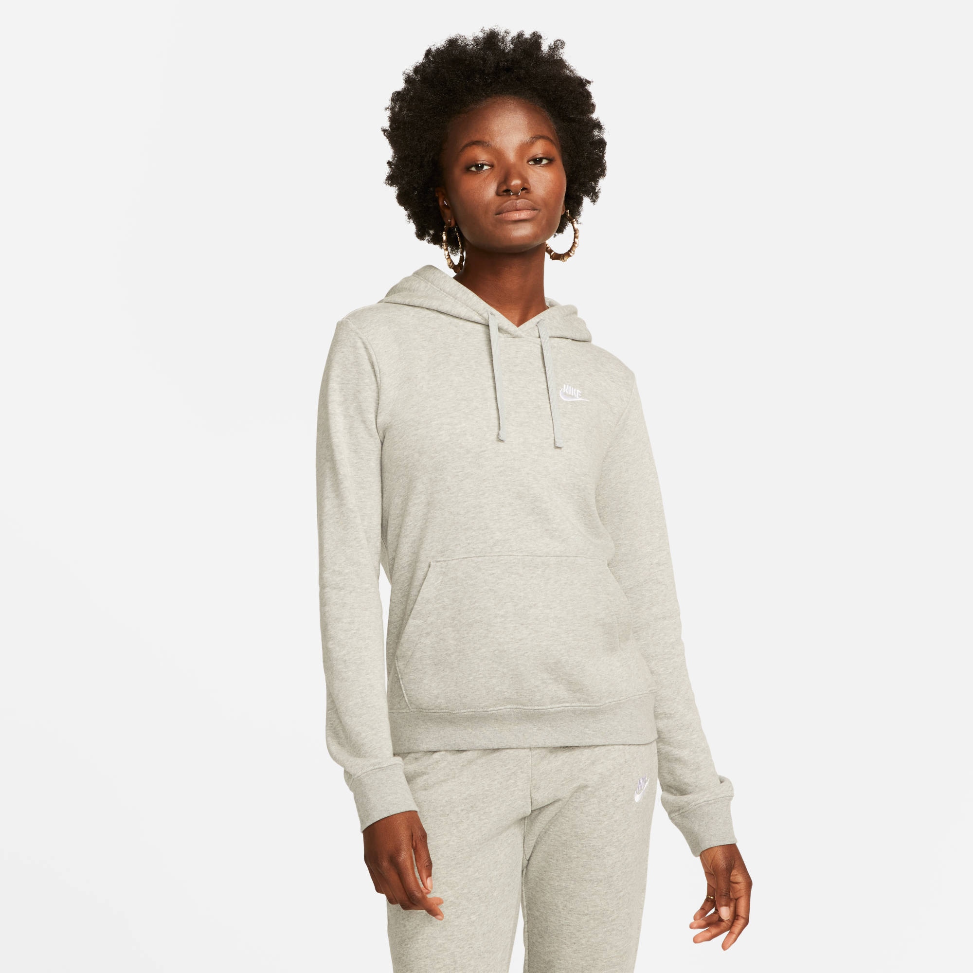 Nike Sportswear Kapuzensweatshirt »CLUB FLEECE WOMEN'S PULLOVER HOODIE«, Damen Kapuzenpullover aus weichem Fleece Material